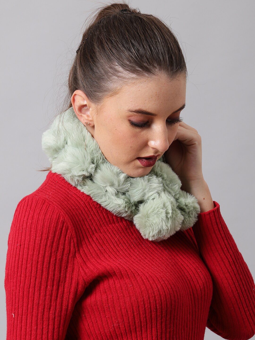 

ELLIS Women Green Fur Wrap Collar Mufflers