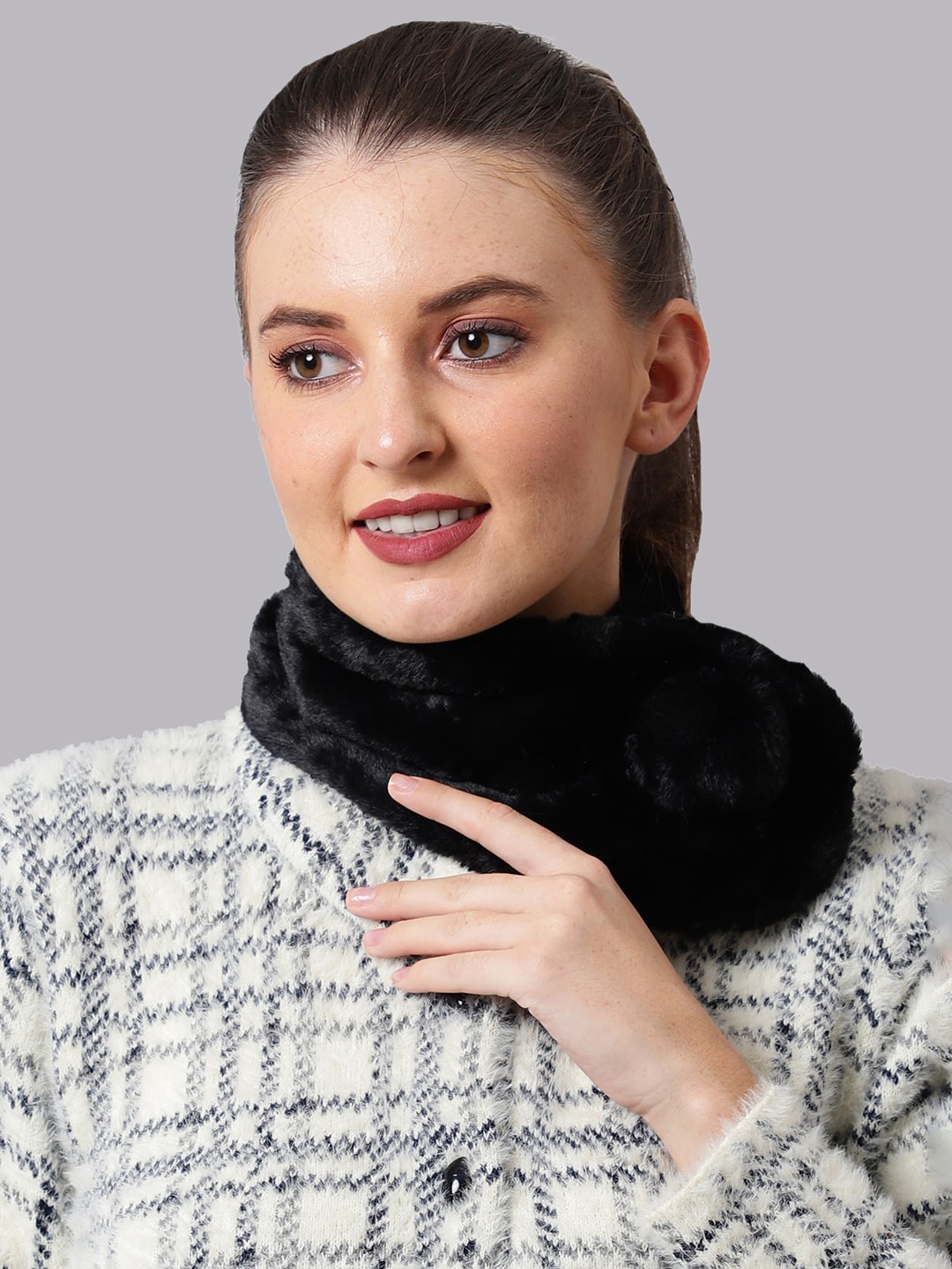 

ELLIS Women Black Solid Collar Shrug Mufflers