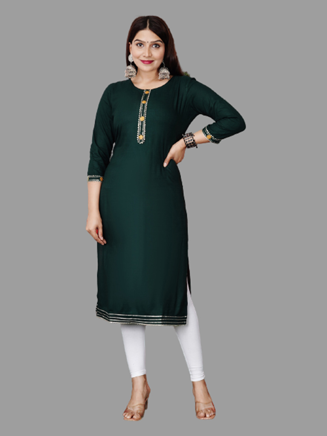 

aayusika Women Green Thread Work Kurta