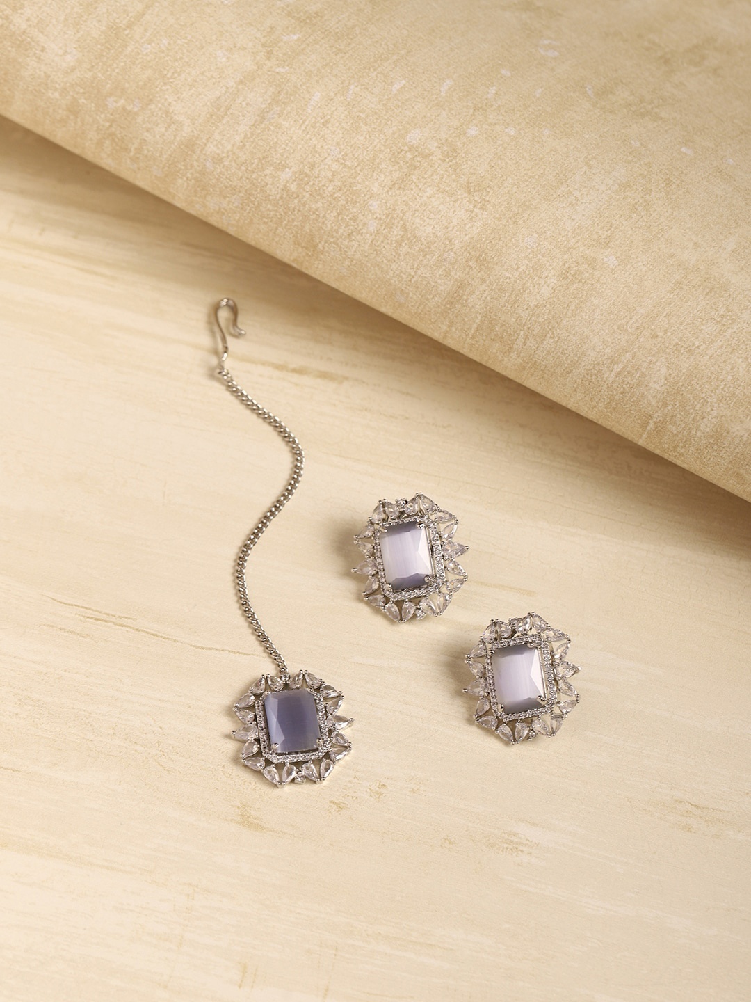 

RITU SINGH Gold-Plated Grey AD Studded & Beaded Jewellery Set