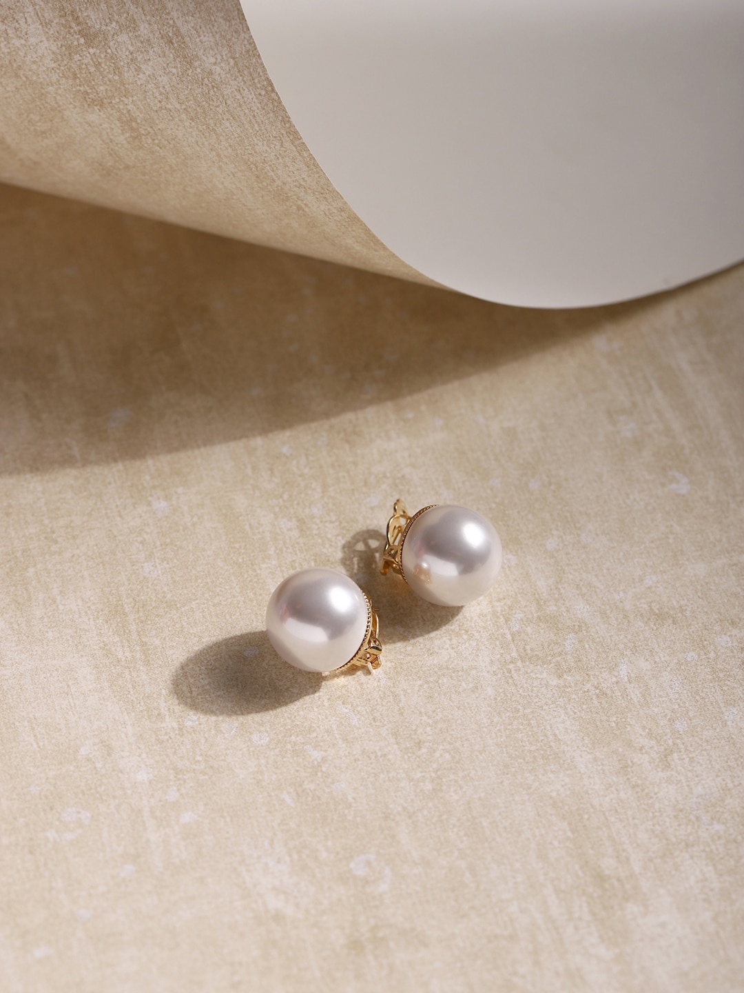

RITU SINGH White Contemporary Studs Earrings