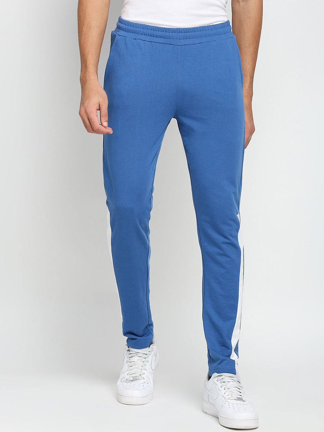 

FiTZ Men Blue And White Solid Anti Odour Slim Fit Track Pant