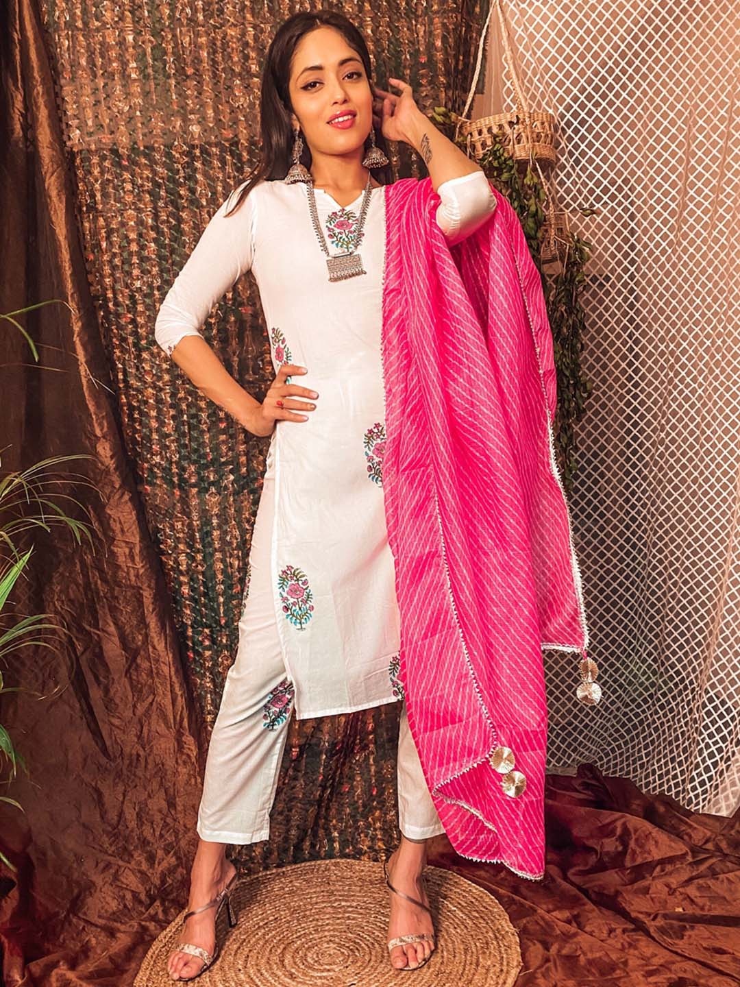 

Thread & Button Women Ethnic Motifs Printed Pure Cotton Kurta with Trousers & With Dupatta, White