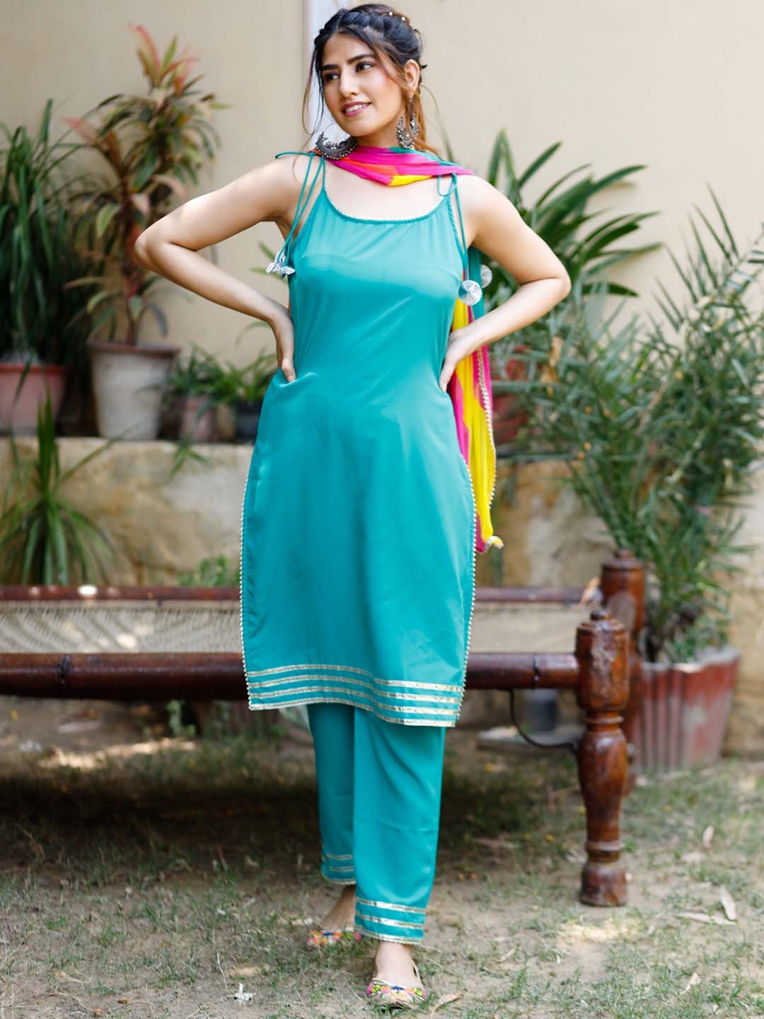 

Thread & Button Women Shoulder Straps Regular Pure Cotton Kurta with Palazzos & Dupatta, Turquoise blue