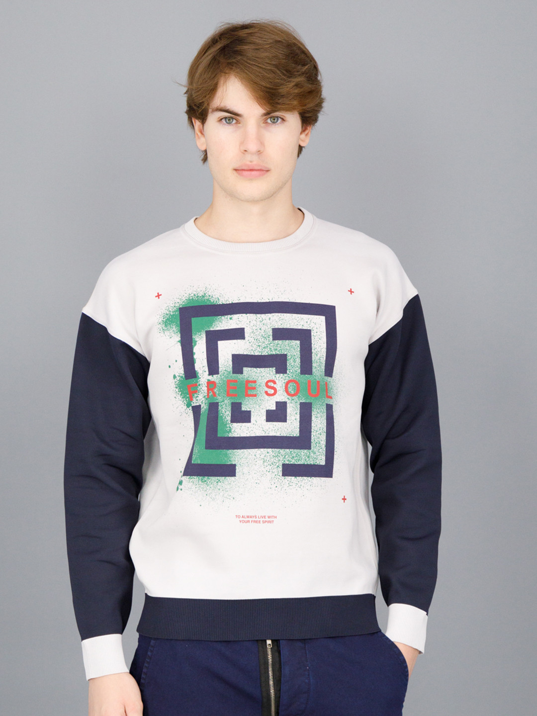 

FREESOUL Men Off White & Navy Blue Printed Sweatshirt
