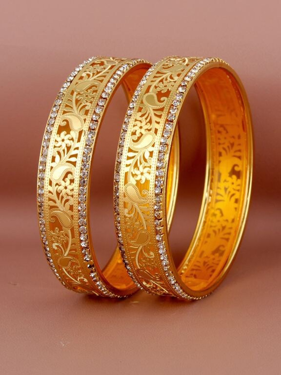 

LUCKY JEWELLERY Gold-Toned White Stone Studded Sankha & Bengali Pola Traditional Bangles