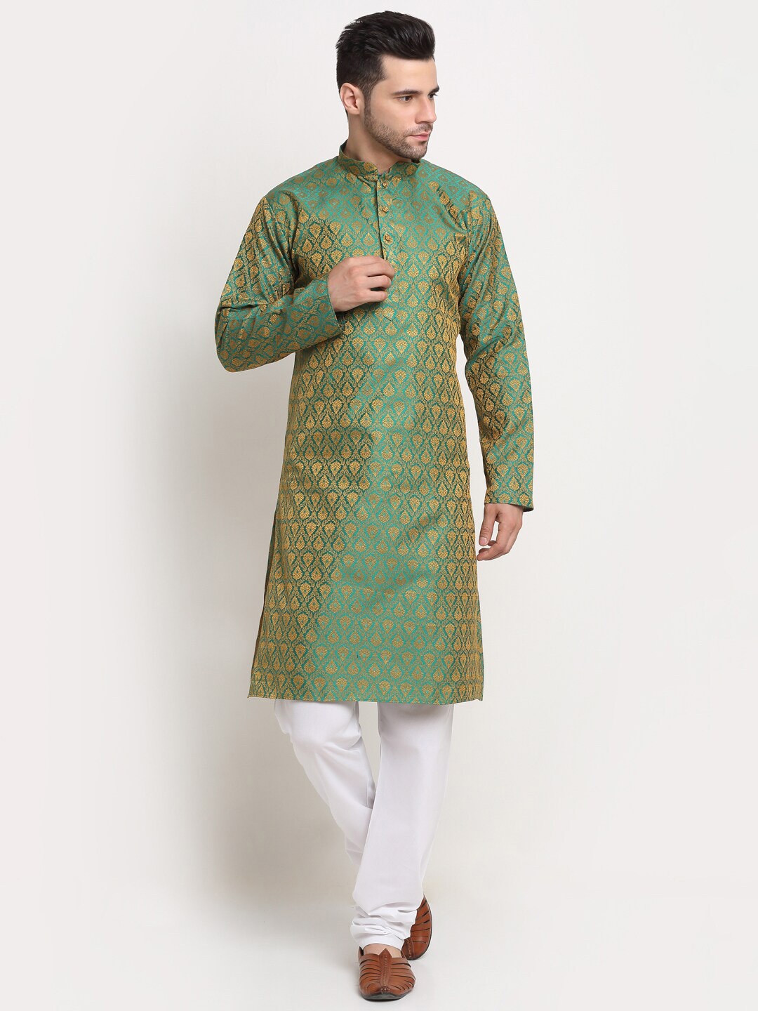 

KRAFT INDIA Men Green Ethnic Motifs Woven Design Kurta with Pyjama Set