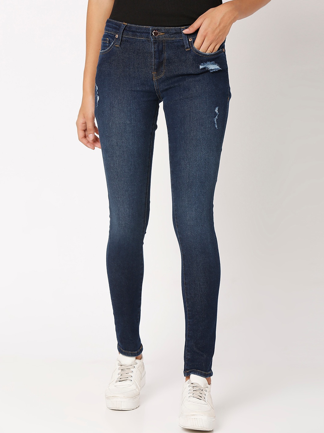 

SPYKAR Women Blue Super Skinny Fit Low Distress Light Fade Jeans