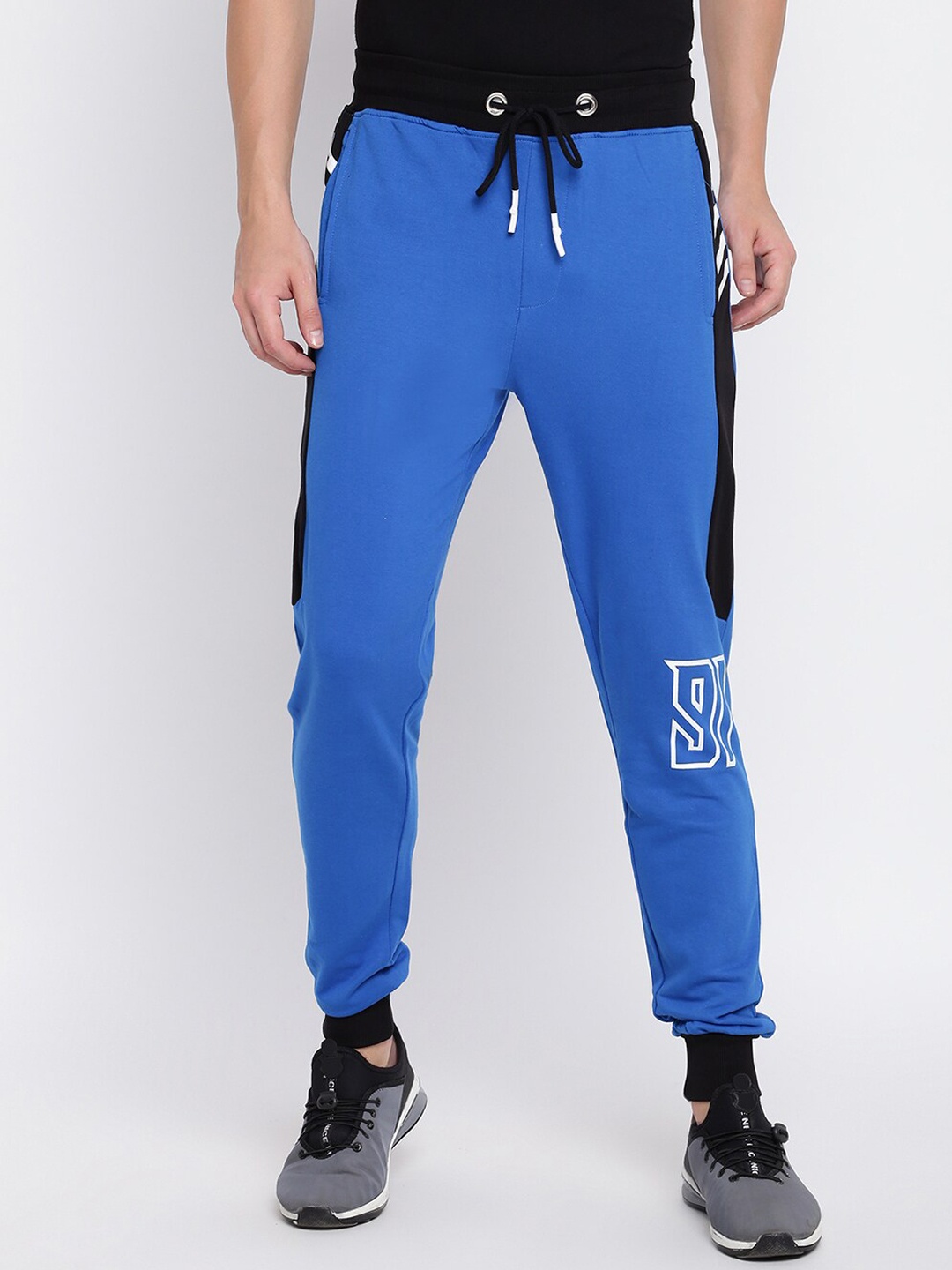 

abof Men Blue Joggers Trousers