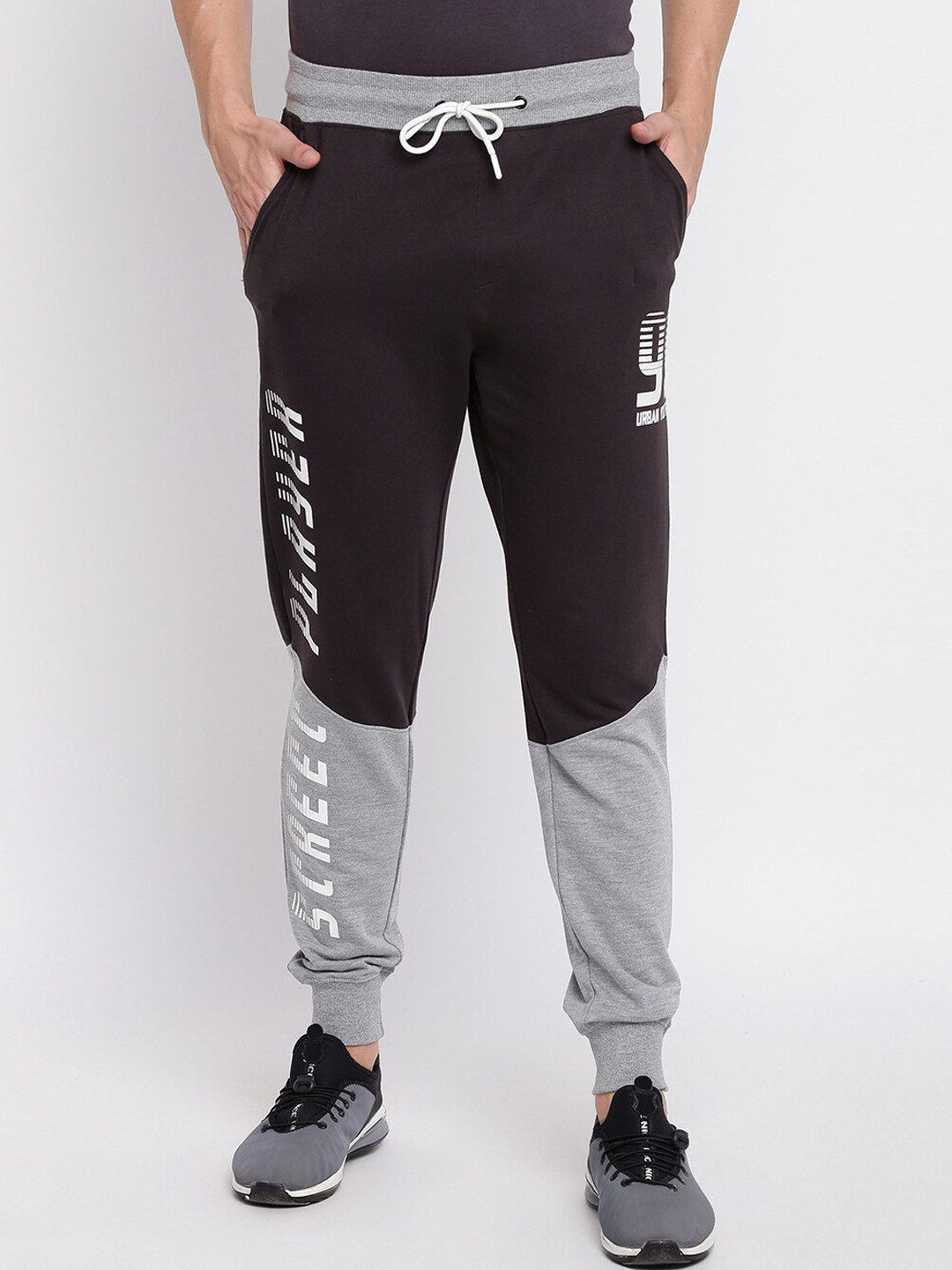 

abof Men Brown & Grey Printed Colourblocked Joggers Trousers