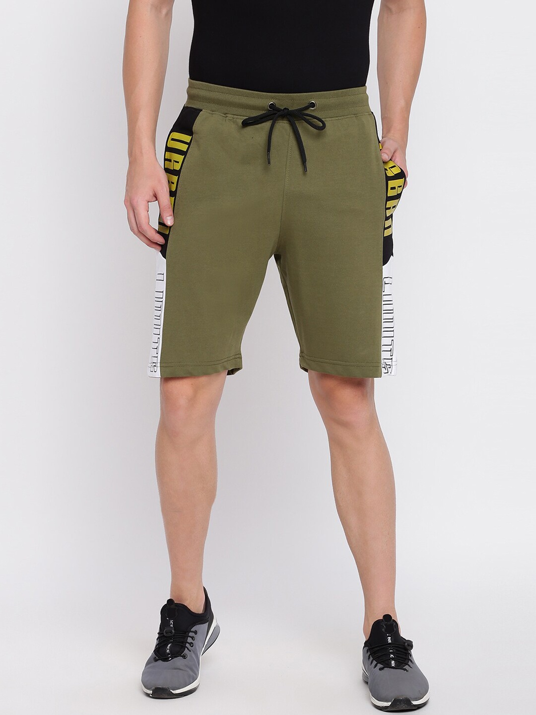 

abof Men Olive Green Printed Shorts