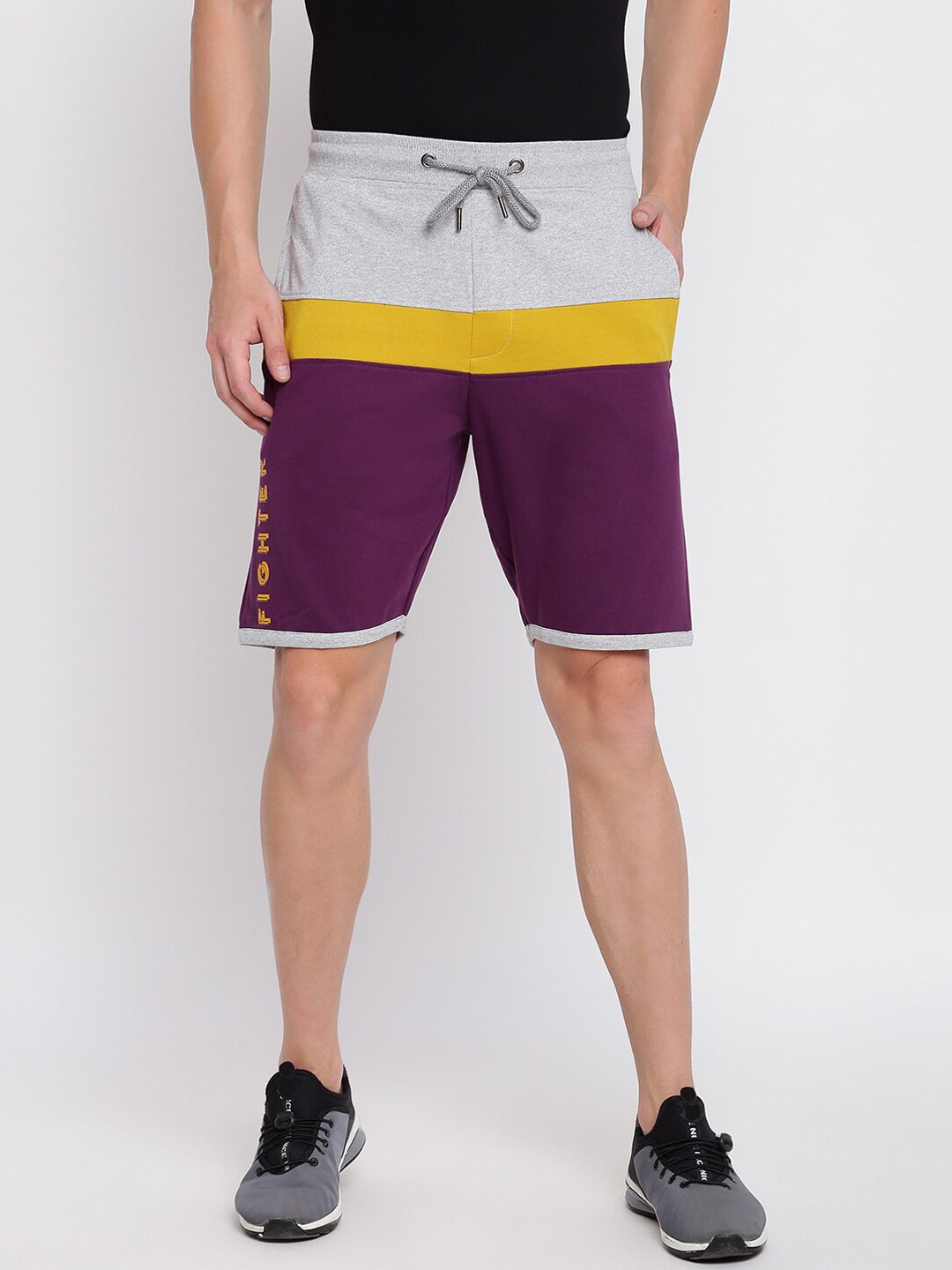 

abof Men Colourblocked Shorts, Purple