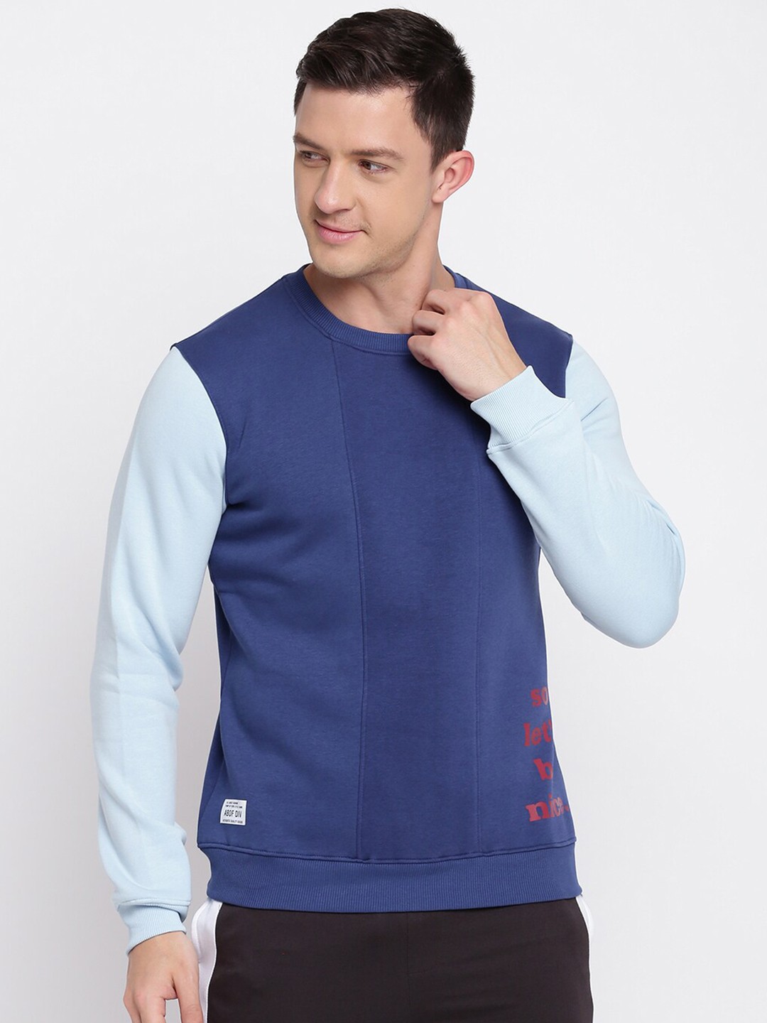 

abof Men Blue Colourblocked Sweatshirt
