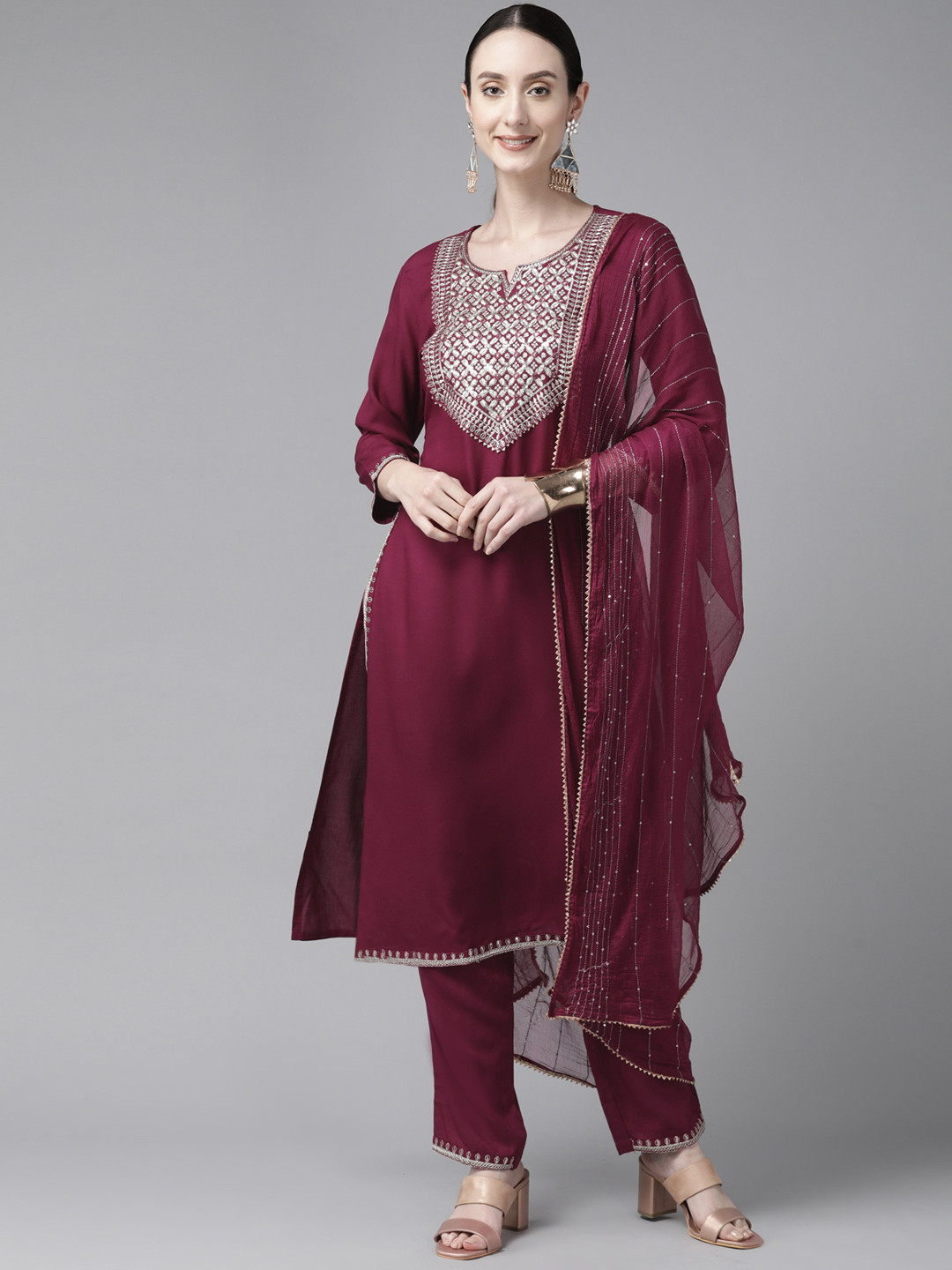 

Yufta Women Floral Yoke Design Gotta Patti Pure Cotton Kurta Set, Burgundy