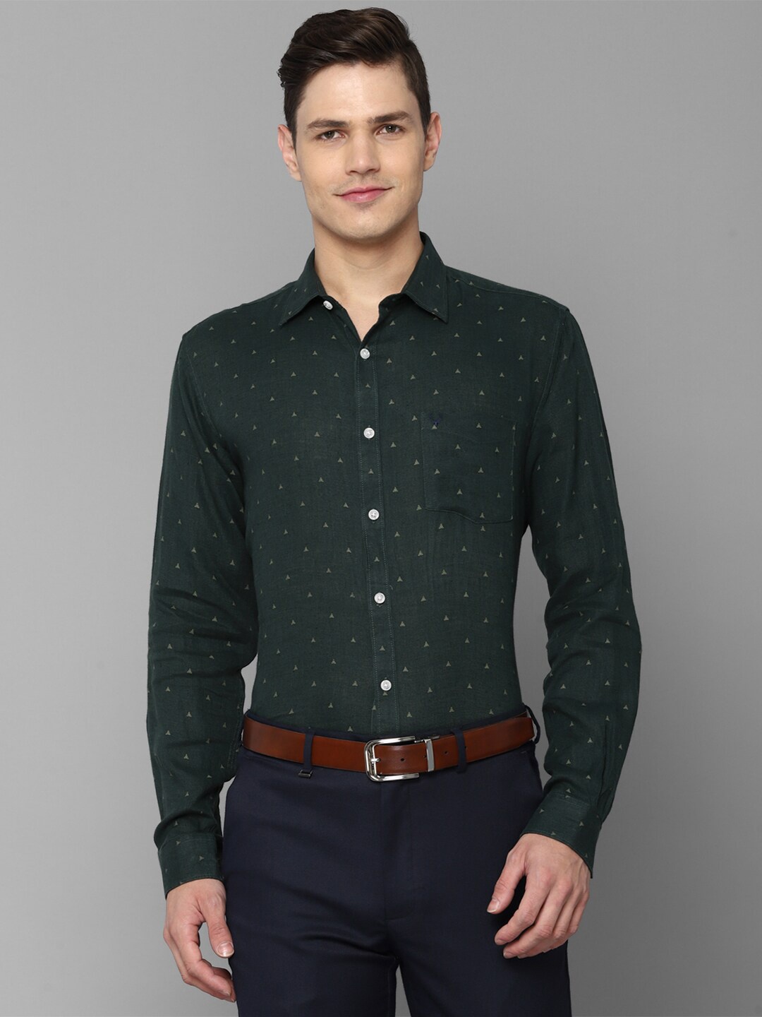 

Allen Solly Men Green Slim Fit Printed Formal Shirt