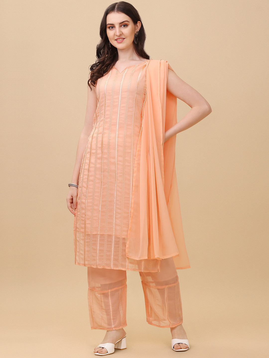 

Virah Fashion Women Peach-Coloured Ethnic Motifs Embroidered Kurta With Palazzos & Dupatta