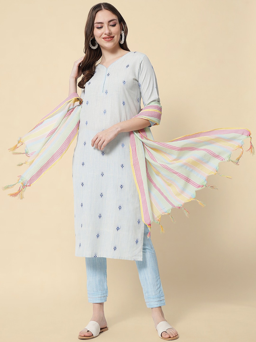 

VredeVogel Women Ethnic Motifs Kurta with Trousers & With Dupatta, Blue
