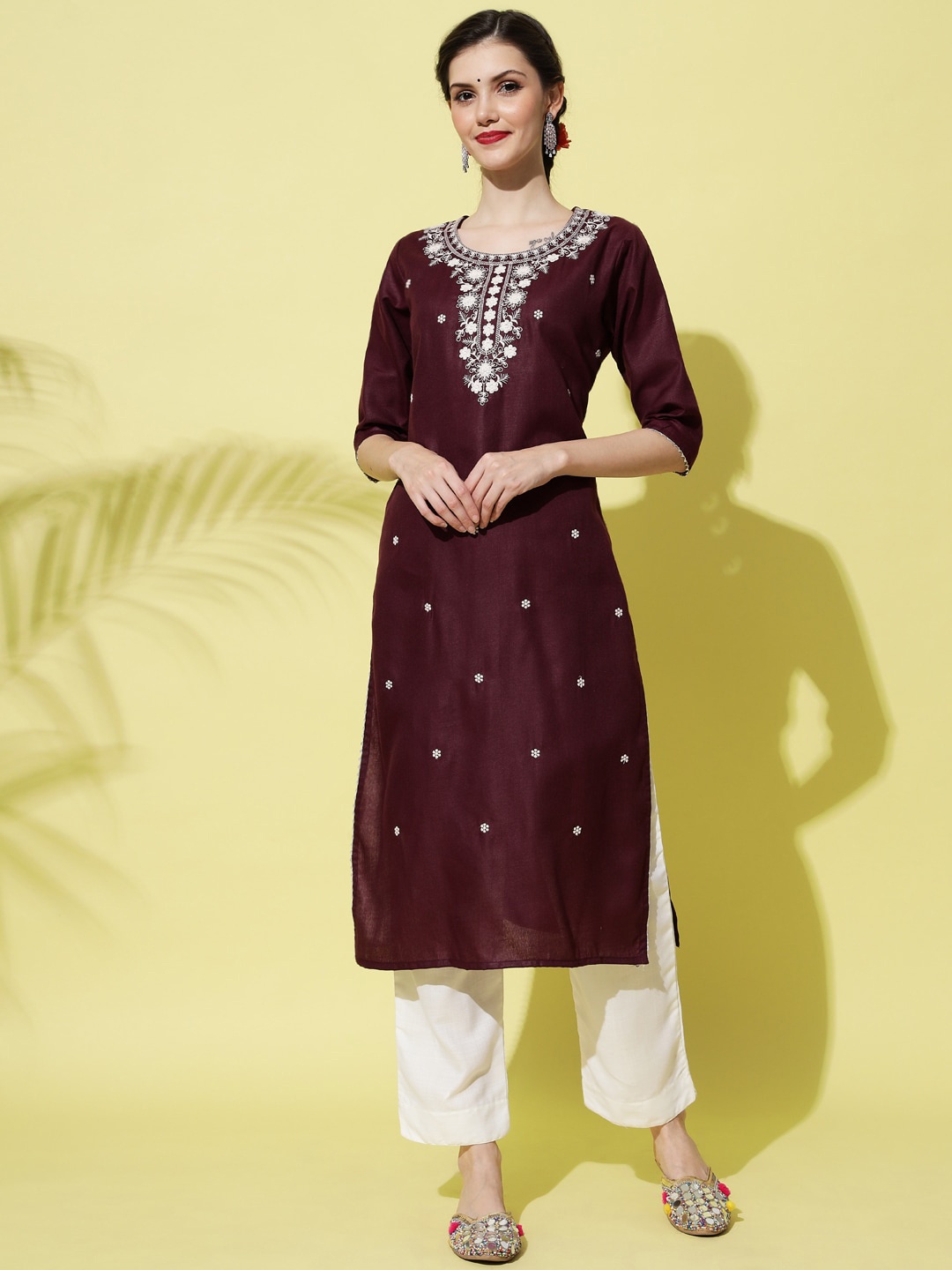 

VredeVogel Women Floral Embroidered Kurta with Trouser, Maroon