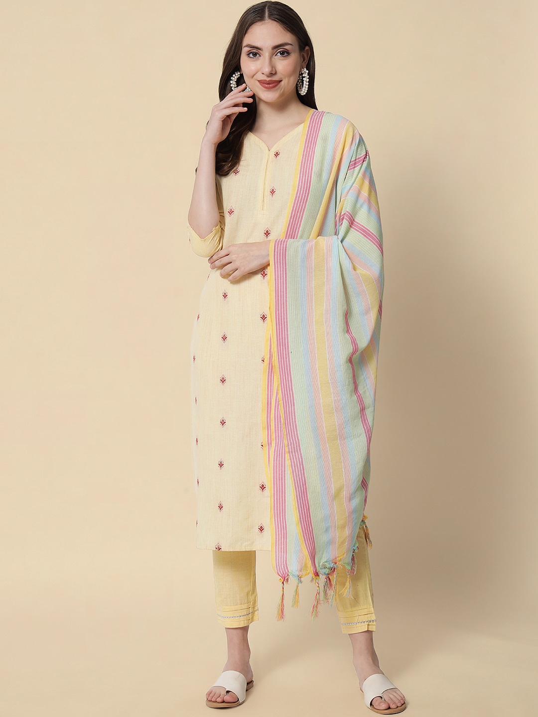 

VredeVogel Women Ethnic Motifs Kurta with Trousers & With Dupatta, Yellow