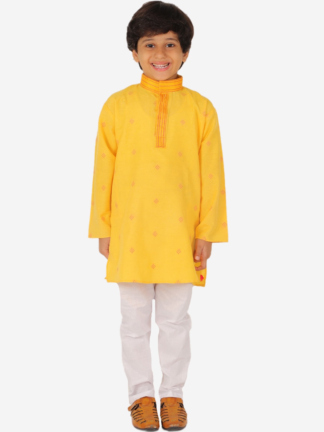 

Pro-Ethic STYLE DEVELOPER Boys Printed Kurta with Pyjamas, Yellow