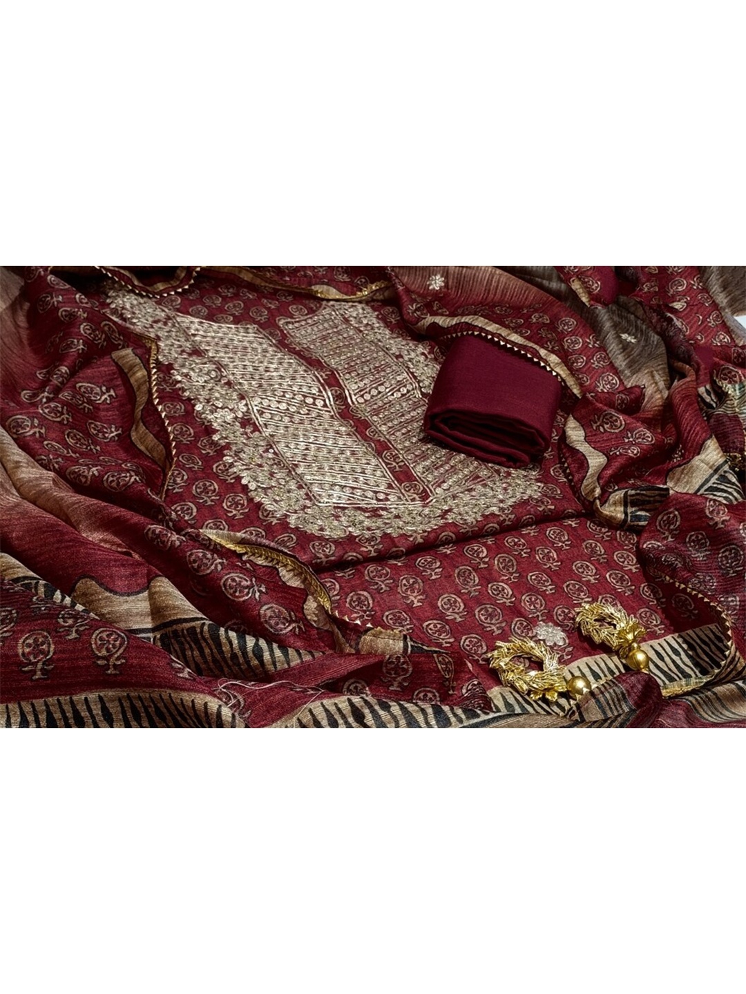 

SALWAR STUDIO Embroidered Unstitched Dress Material, Maroon