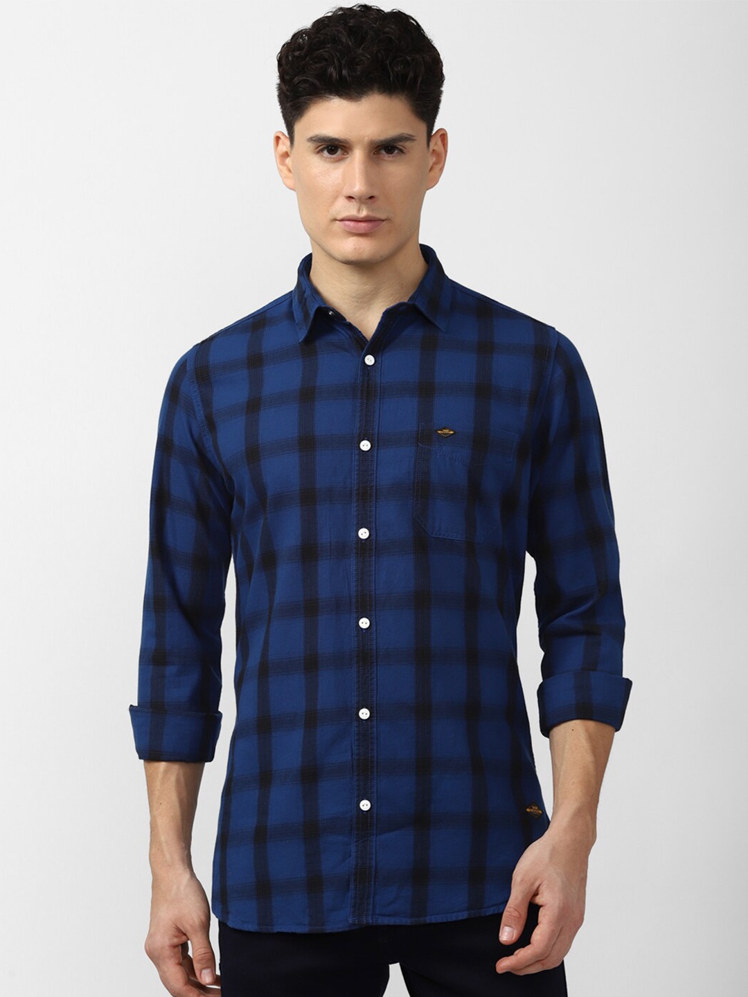 

VAN HEUSEN DENIM LABS Men Blue Checked Slim Fit Pure Cotton Casual Shirt