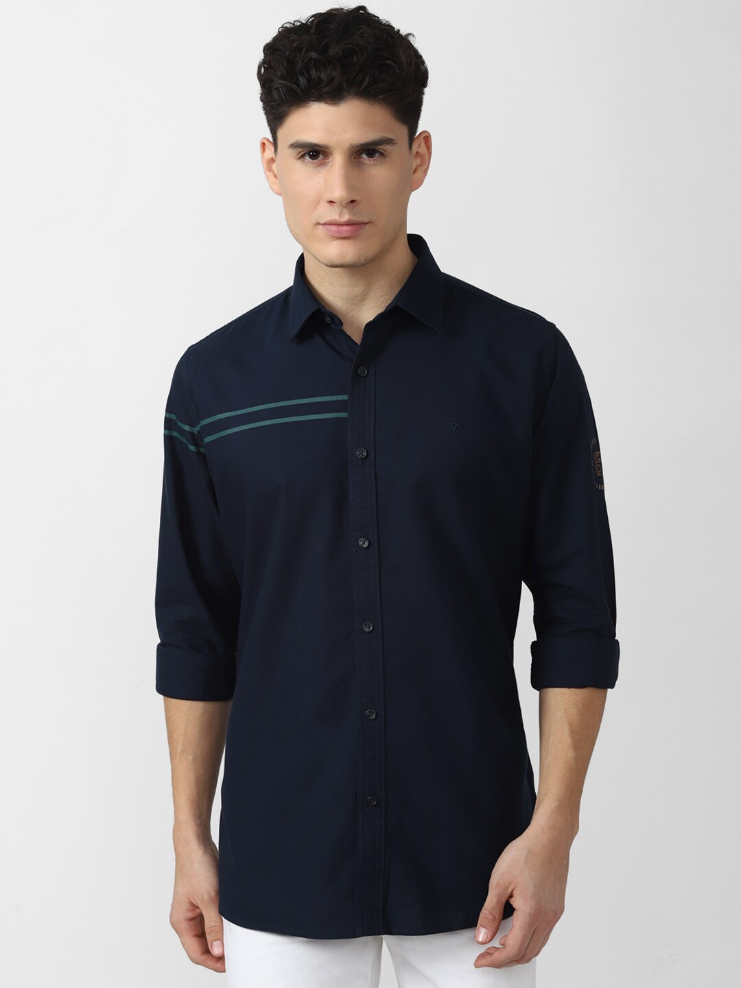 

Van Heusen Sport Men Navy Blue Slim Fit Pure Cotton Casual Shirt