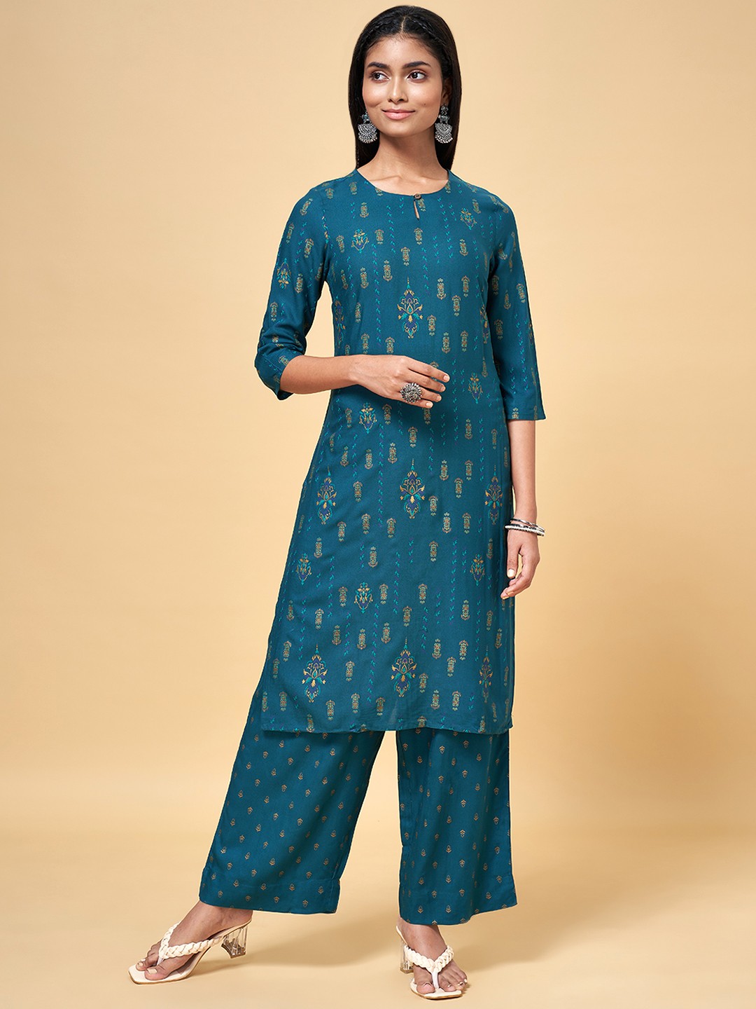 

RANGMANCH BY PANTALOONS Women Green Ethnic Motifs Printed Kurta with Trousers