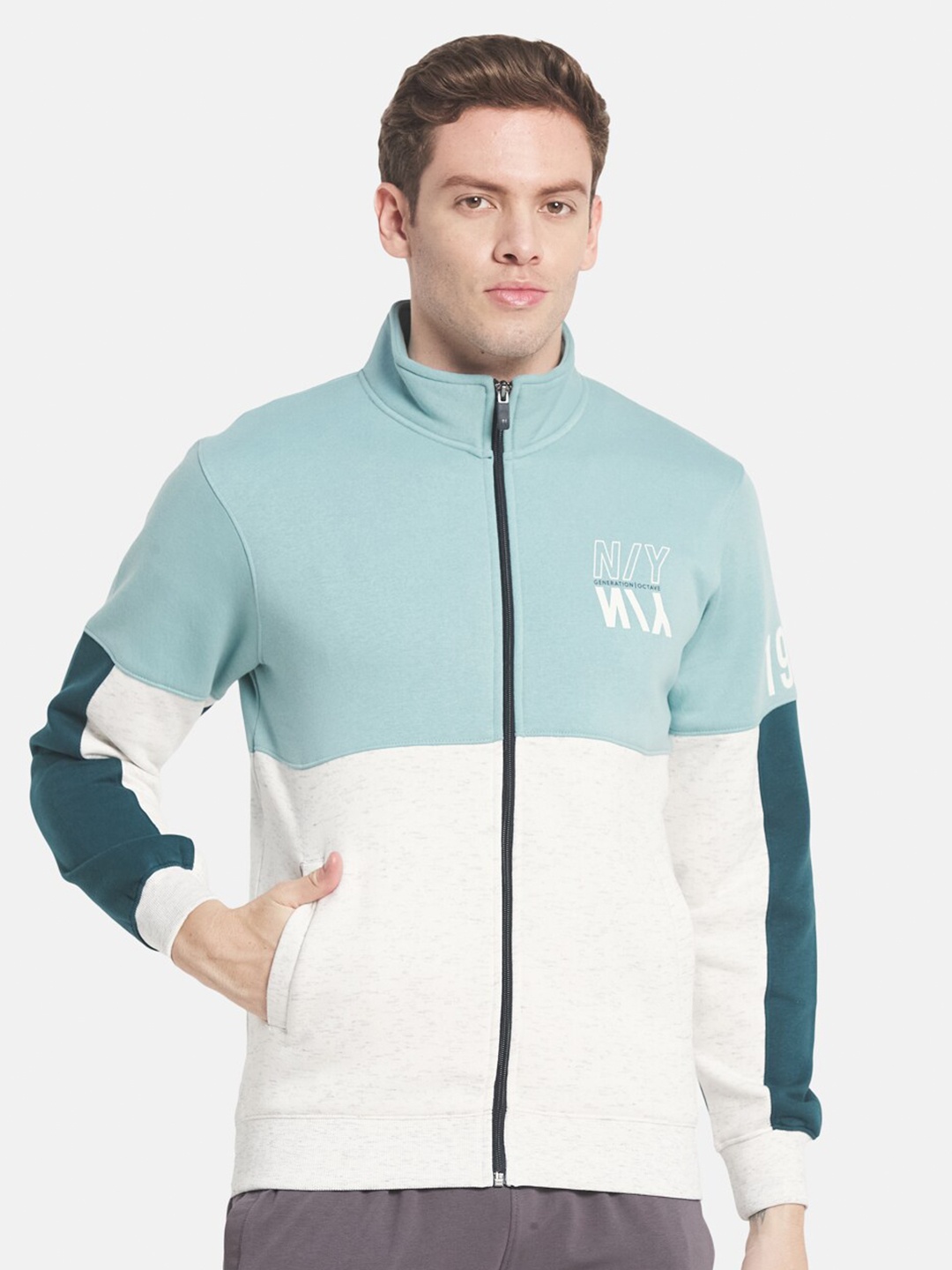 

Octave Plus Size Men Blue Colourblocked Sweatshirt