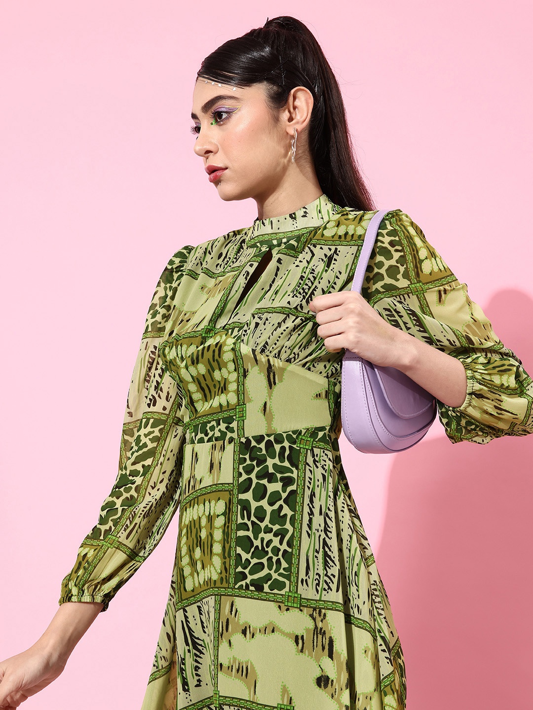 

KASSUALLY Women Green Animal Printed Once Upon a Sleeve Dress