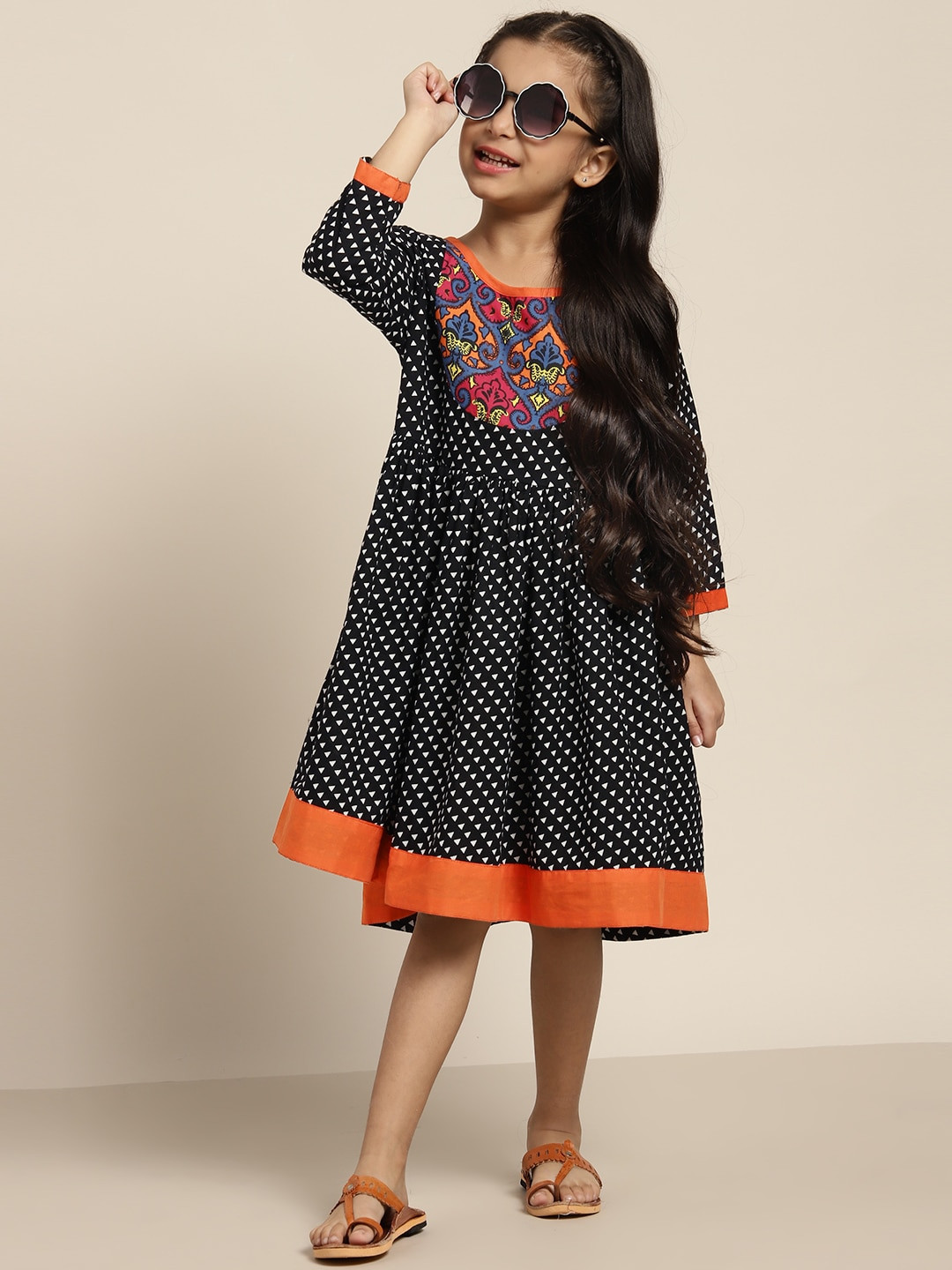 

Sangria Black & White Pure Cotton Ethnic Motifs Tie-Up Neck Dress