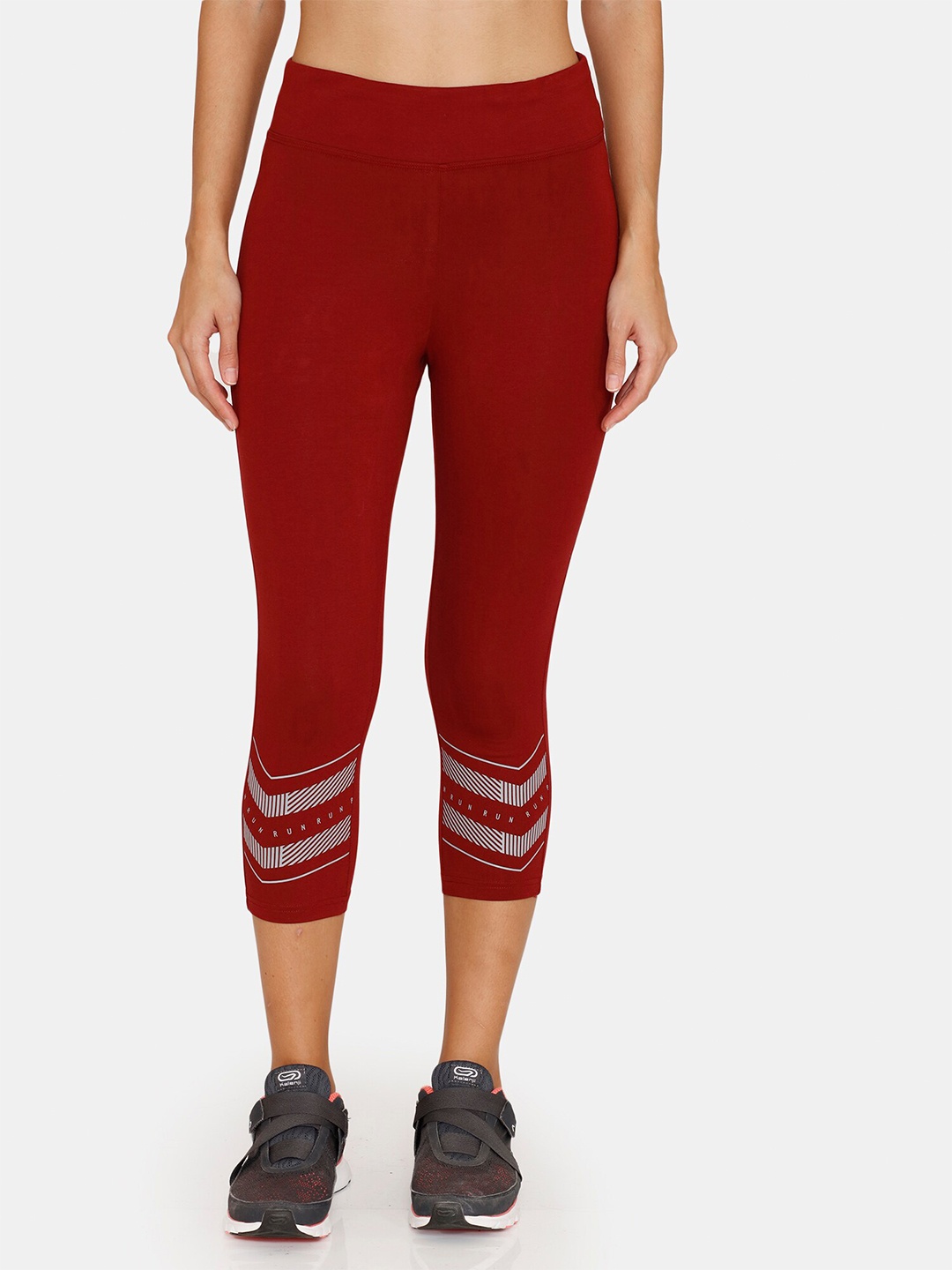 

Zelocity by Zivame Women Maroon & Grey Skinny Fit Capris