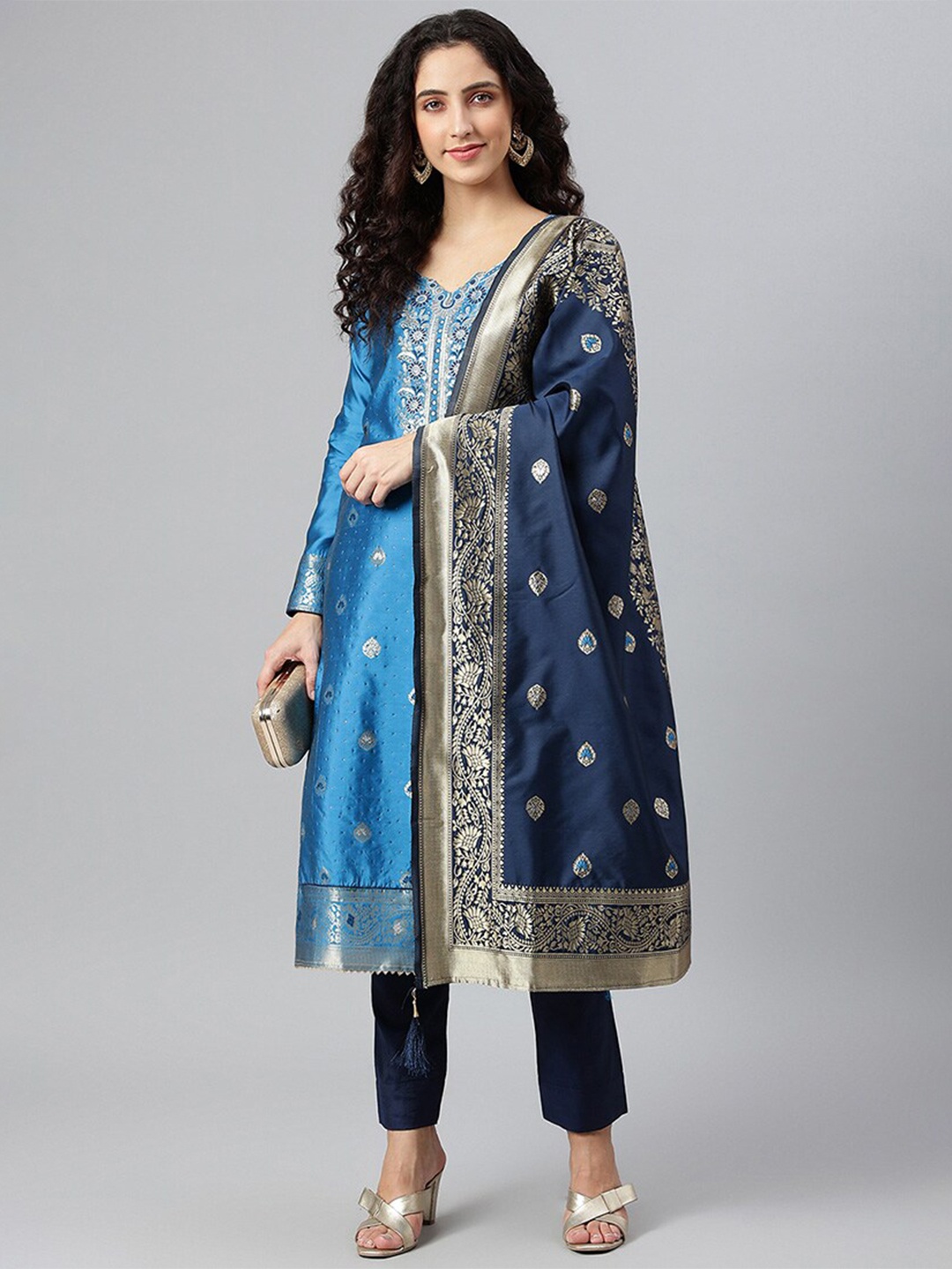 

cbazaar Blue & Silver-Toned Unstitched Dress Material