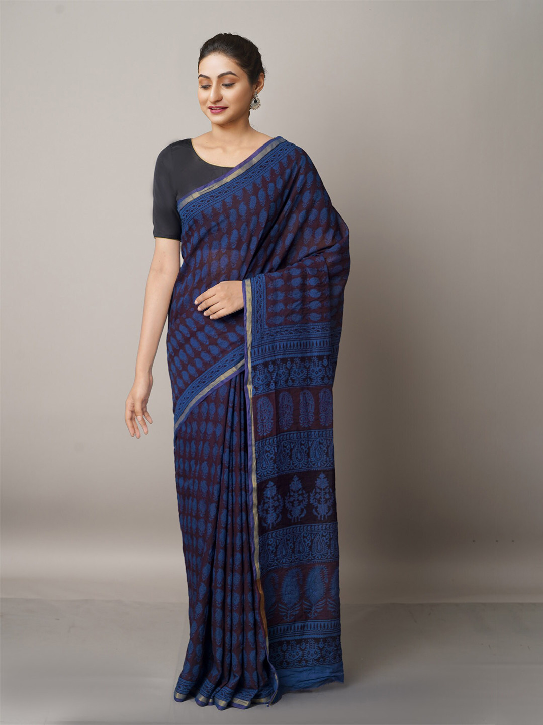 

Unnati Silks Navy Blue & Silver-Toned Ethnic Motifs Zari Chanderi Saree