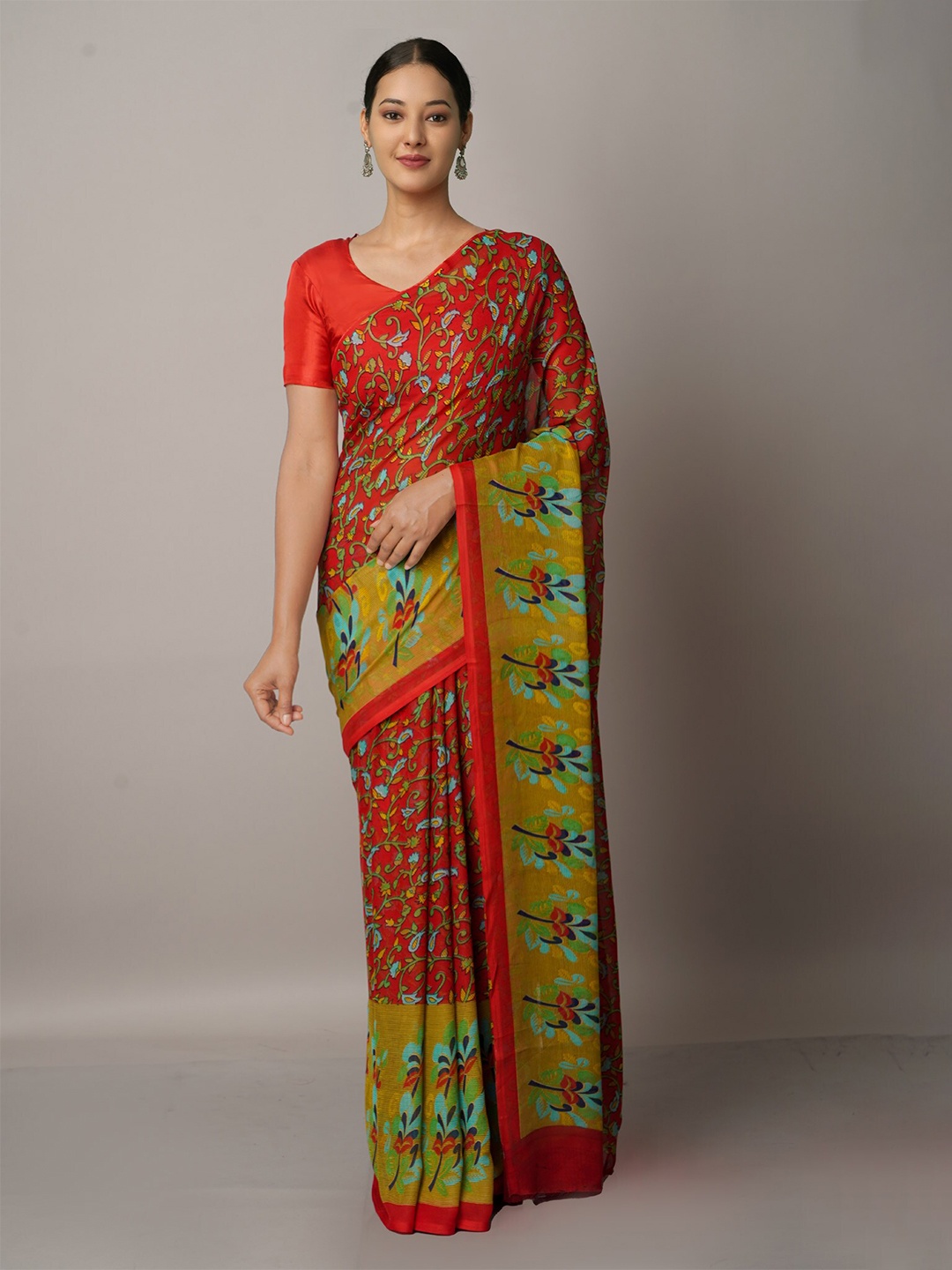 

Unnati Silks Maroon & Green Floral Printed Saree