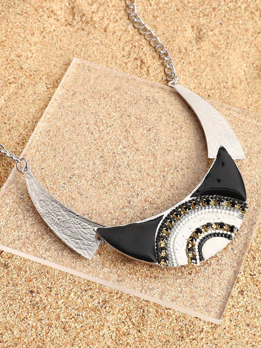 

SOHI Silver-Toned & Black Silver-Plated Necklace