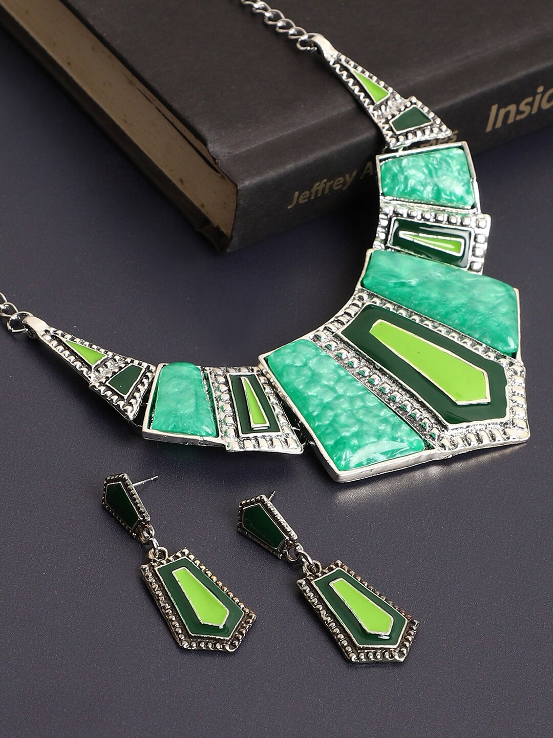 

SOHI Green Silver-Plated Artificial Stones Studded Jewellery Set