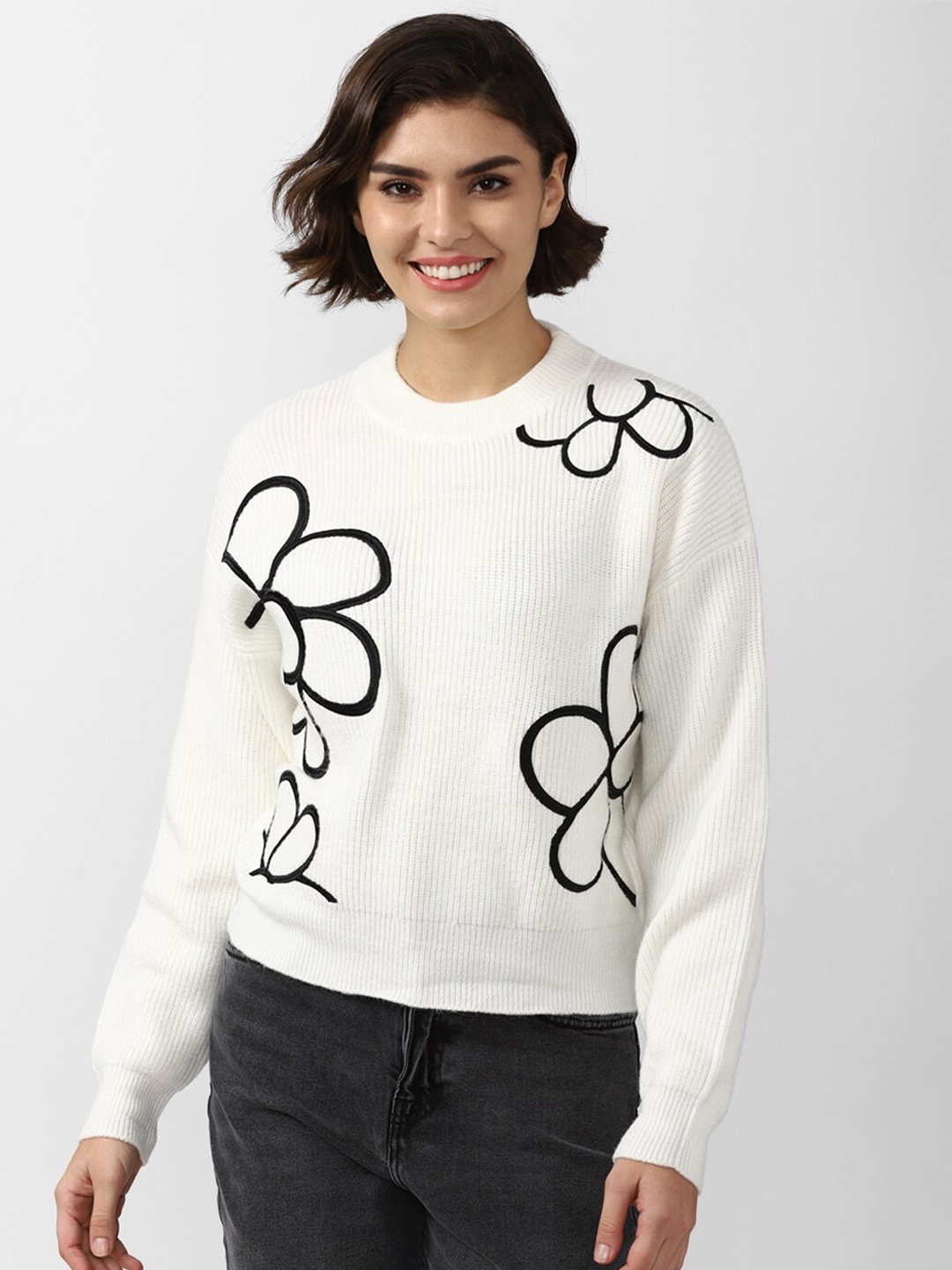 

FOREVER 21 Women White & Black Floral Printed Pullover