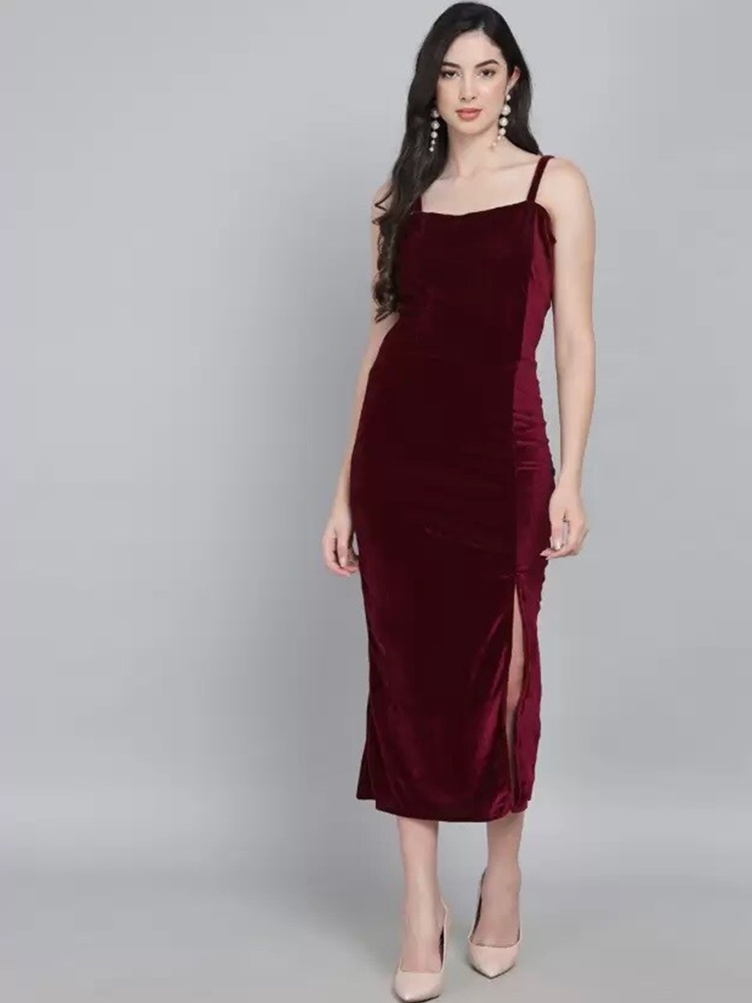 

VAARARO Red Velvet Sheath Midi Dress