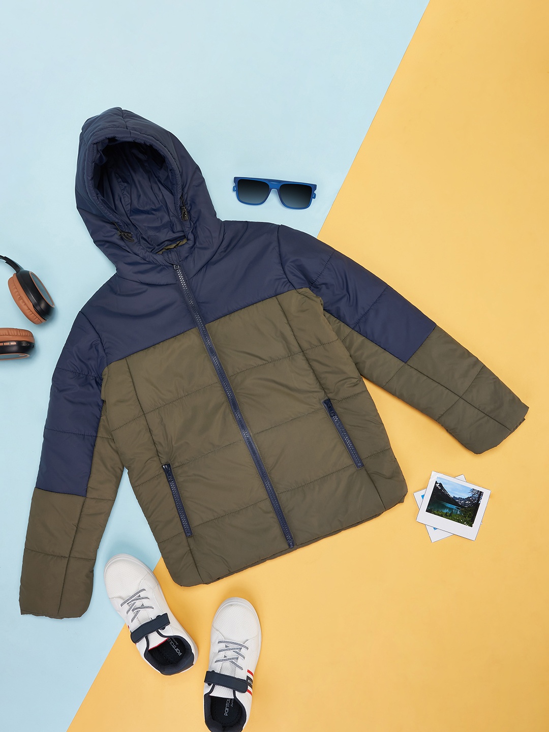 

Pantaloons Junior Boys Olive Green Blue Colourblocked Puffer Jacket