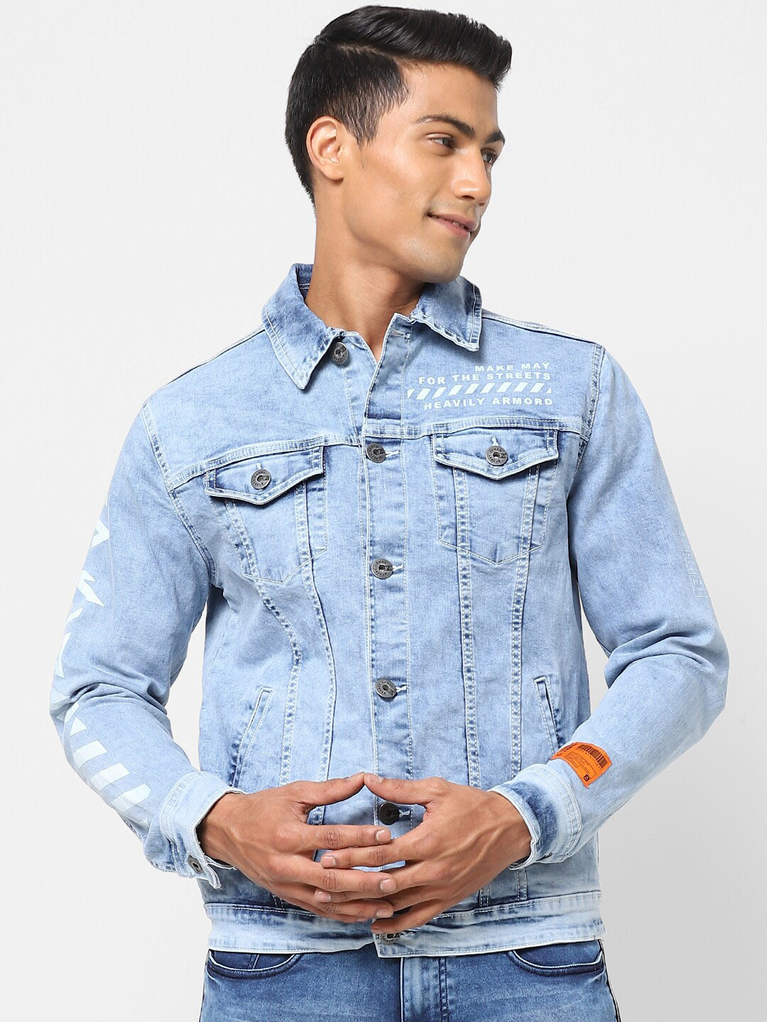 

Street Armor by Pantaloons Men Blue Washed Denim Jacket