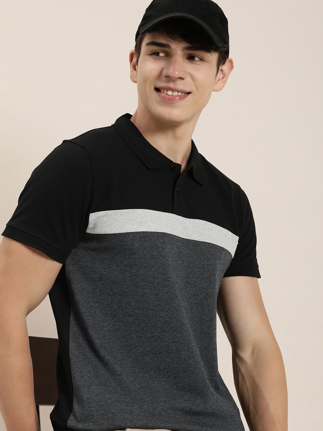 

encore by INVICTUS Men Colourblocked Polo Collar Knitted T-shirt, Black
