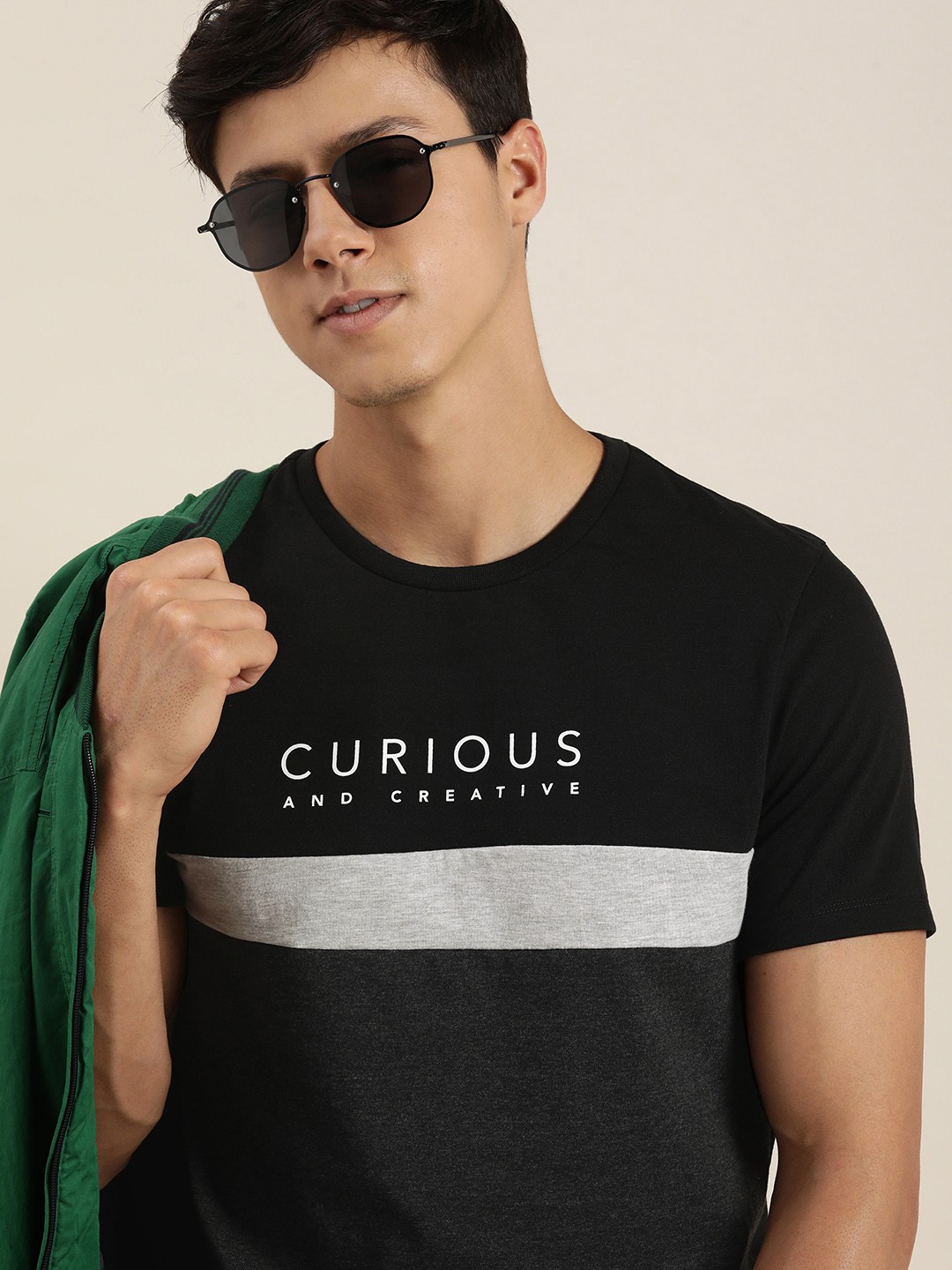 

encore by INVICTUS Men Typography Colourblocked T-shirt, Black