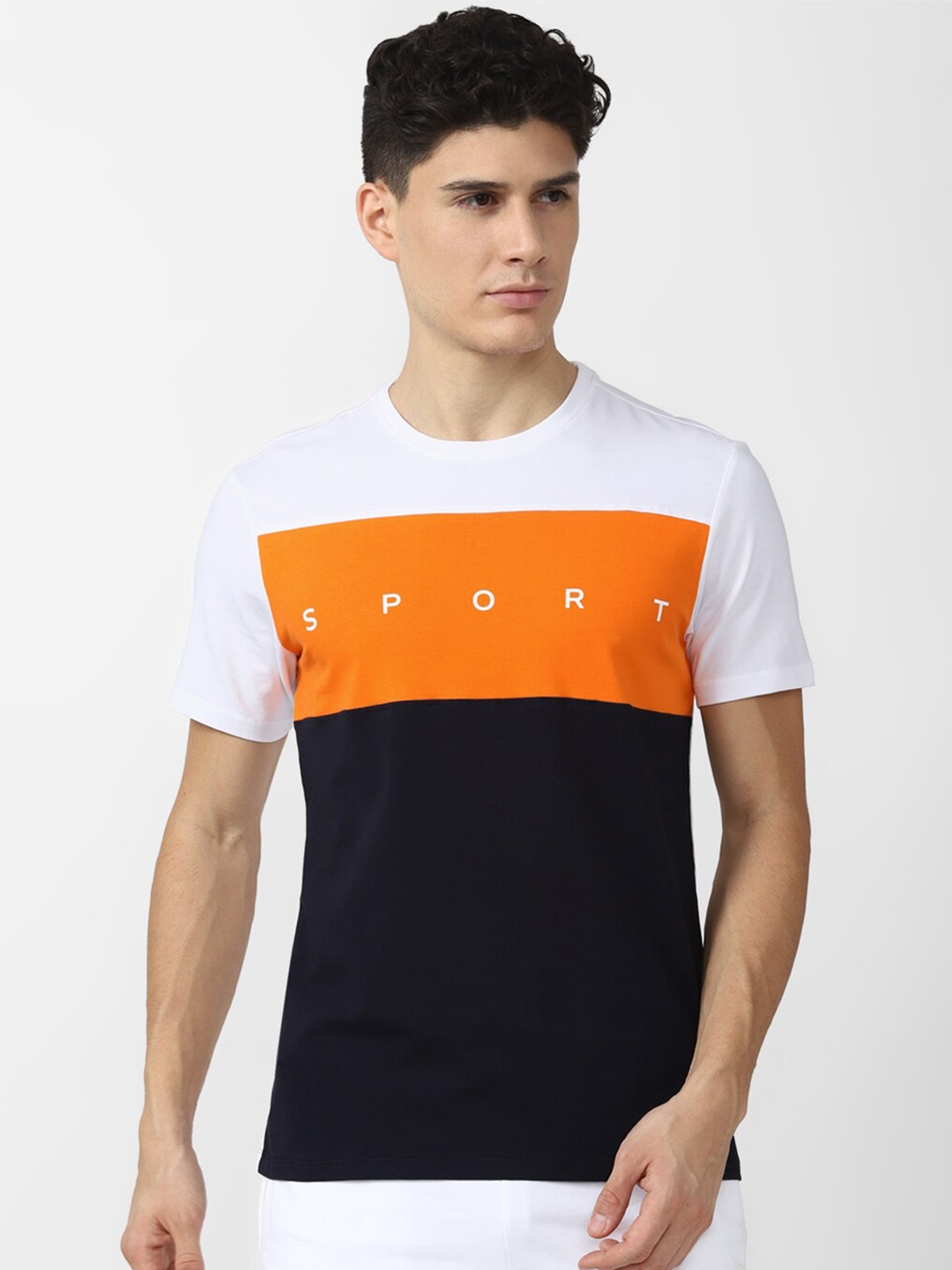 

Van Heusen Flex Men Black Colourblocked Slim Fit T-shirt