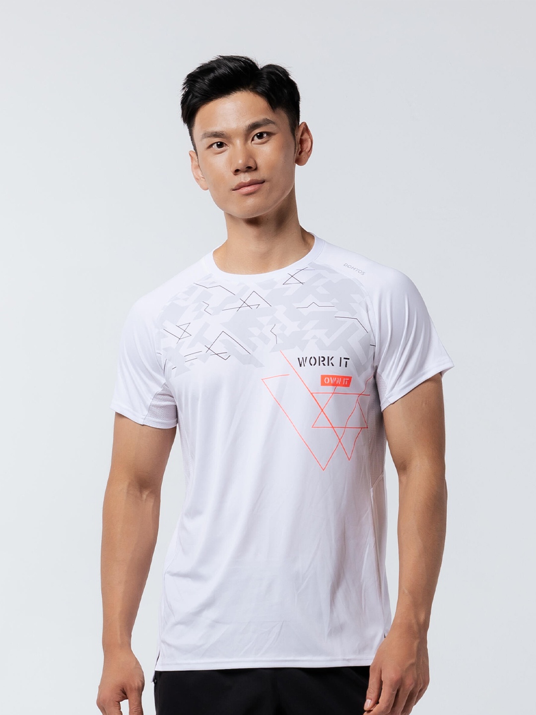 

Domyos By Decathlon Men White Printed Drop-Shoulder Sleeves T-shirt