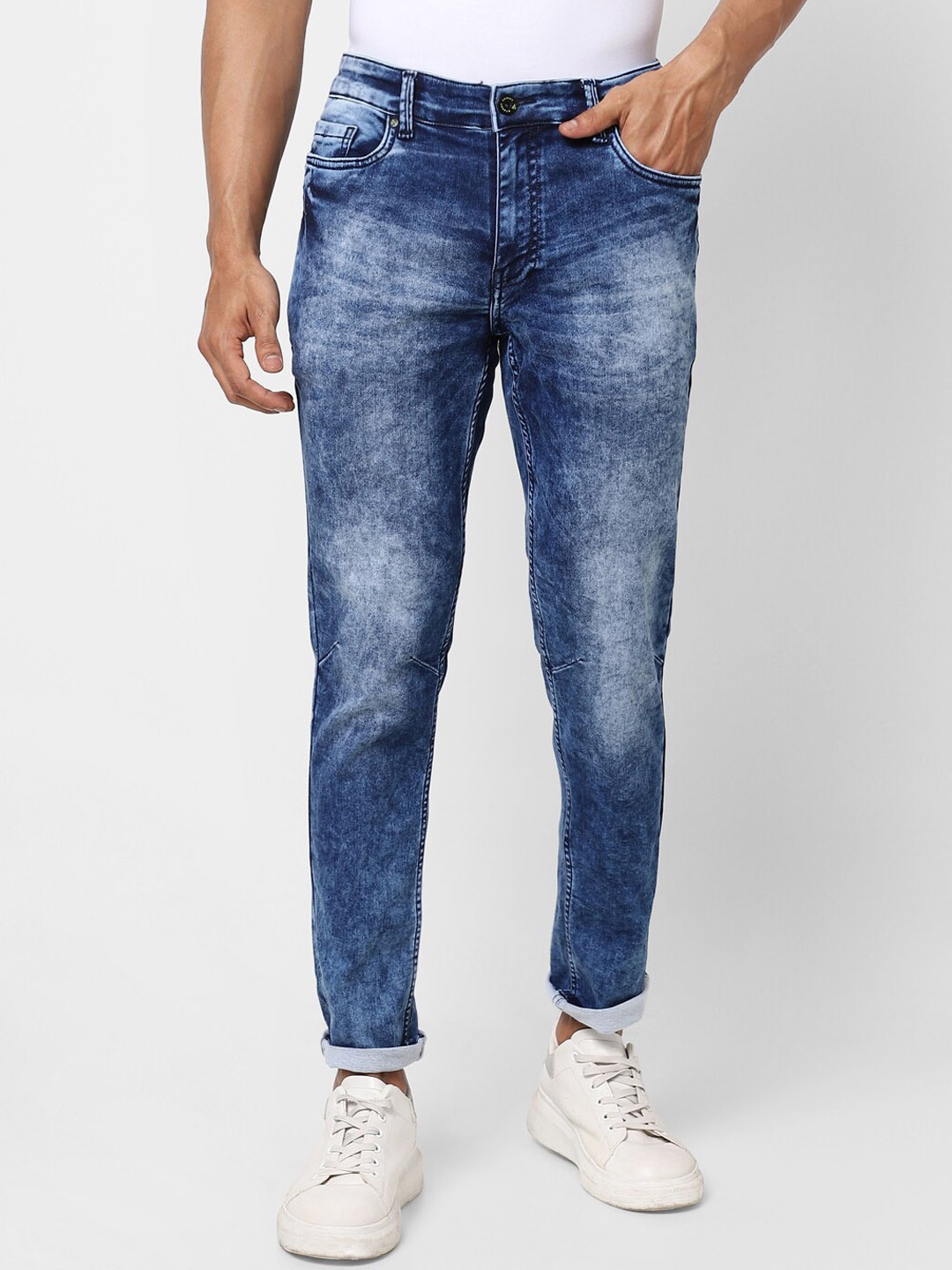 

Street Armor by Pantaloons Men Blue Skinny Fit Heavy Fade Jeans