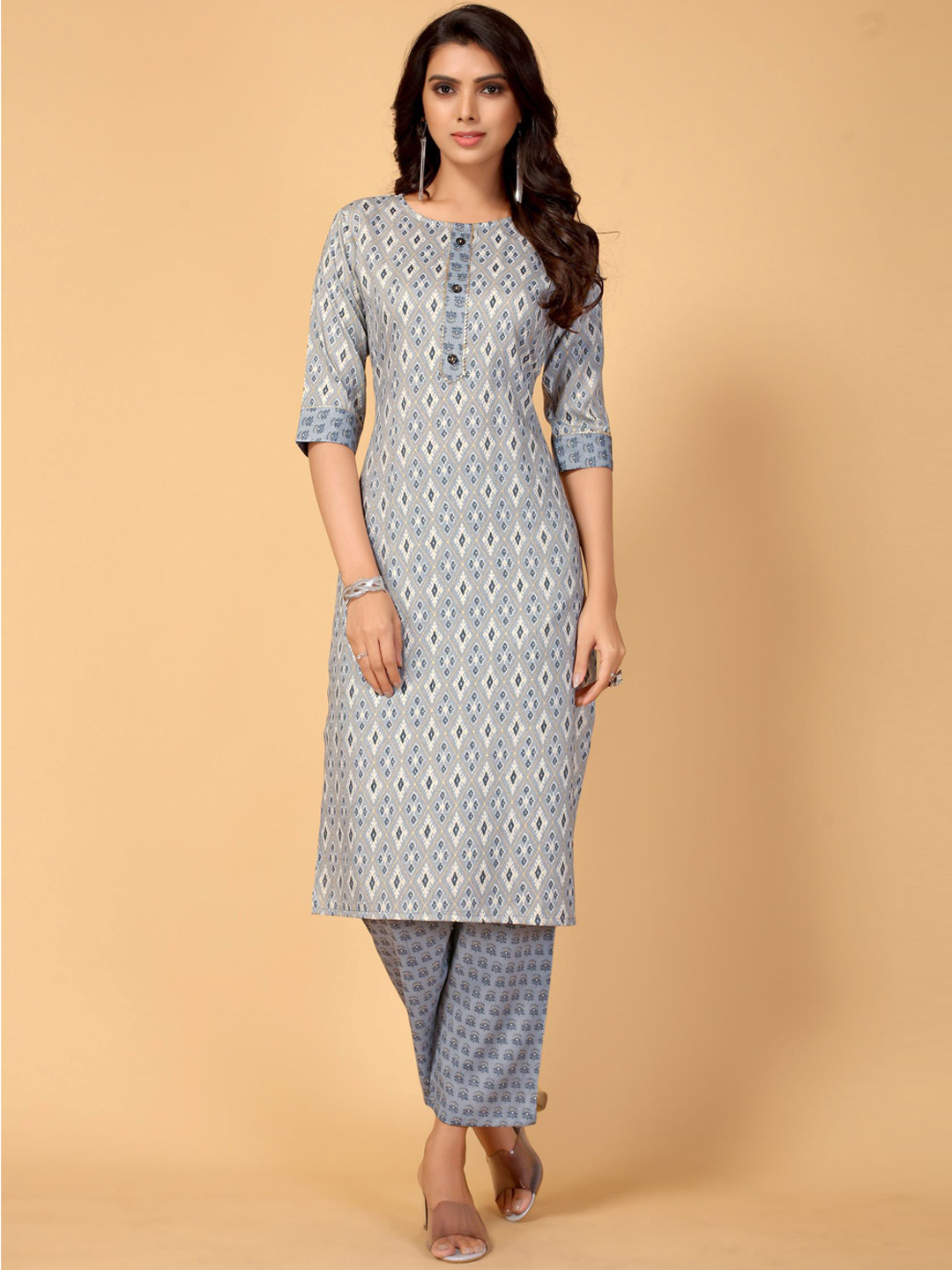 

AA-HA Women Ethnic Motifs Printed Kurta with Trousers, Grey