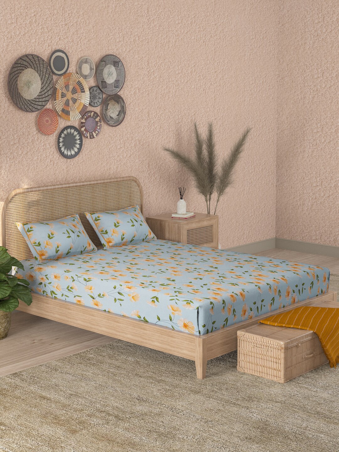 

Sangria Floral 120 TC Queen Bedsheet with 2 Pillow Covers, Blue