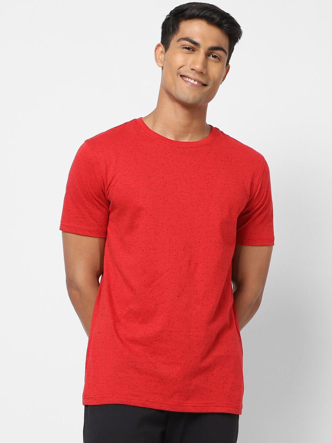 

Ajile by Pantaloons Men Red Solid Lounge T-shirt