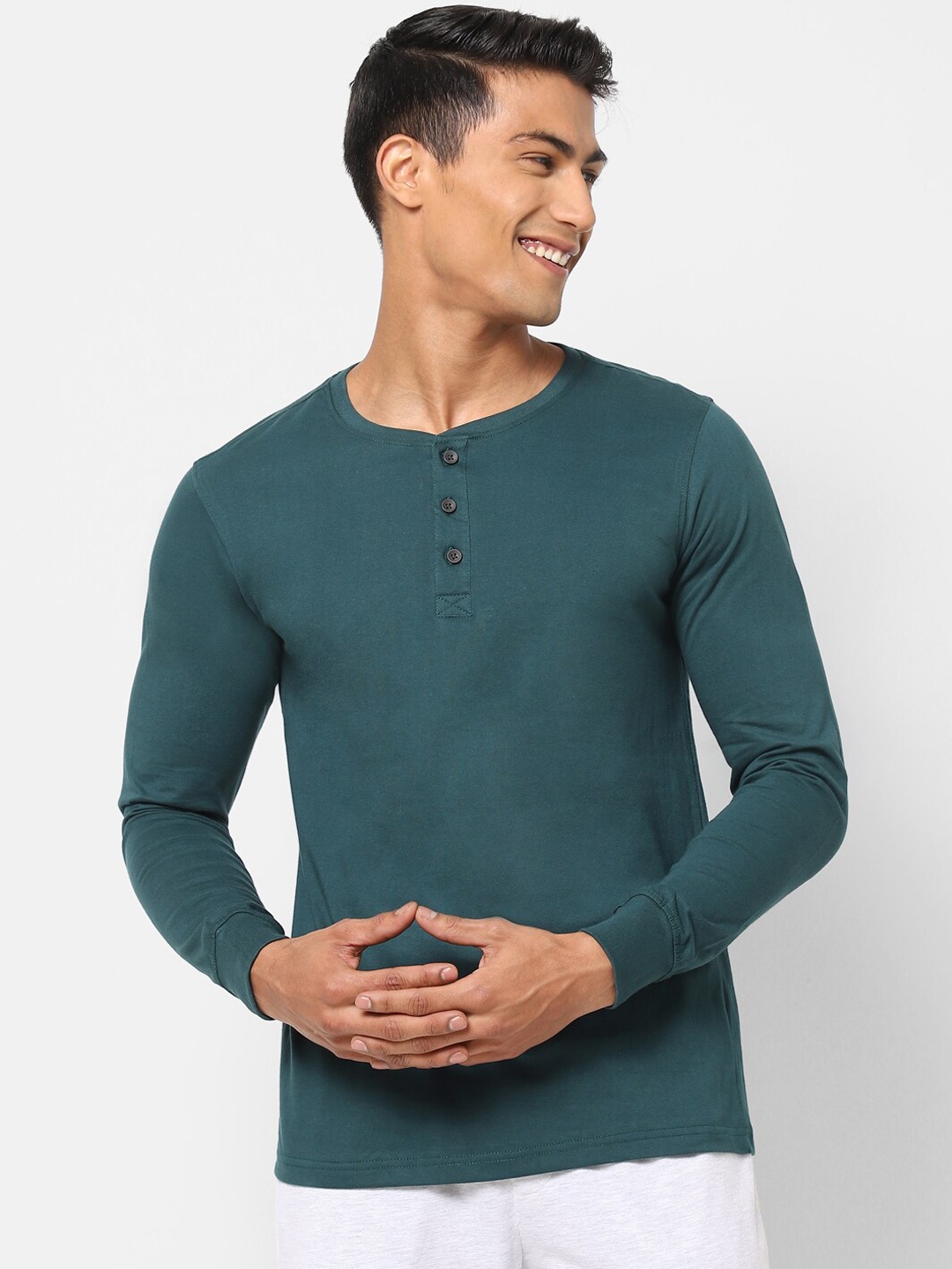 

Ajile by Pantaloons Men Green Solid Cotton Lounge T-shirts